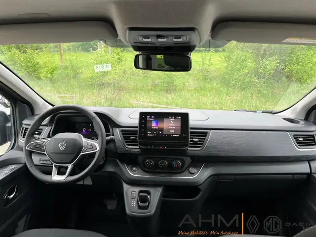 Renault Trafic view 13