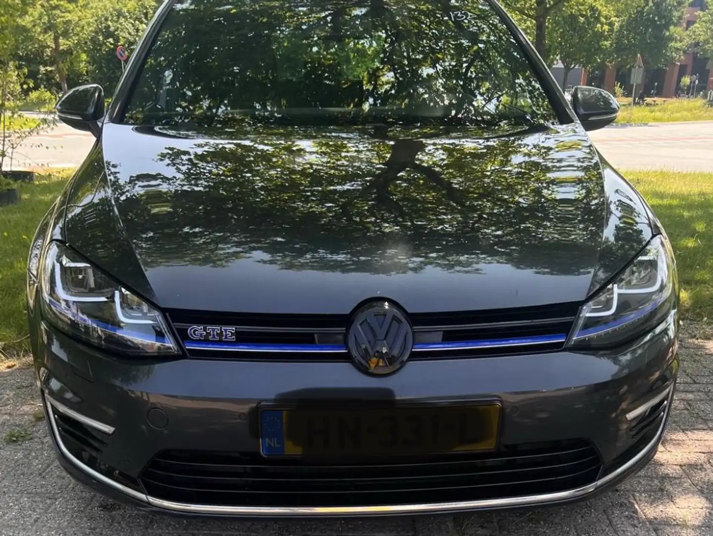 Volkswagen Golf GTE Grey - 1