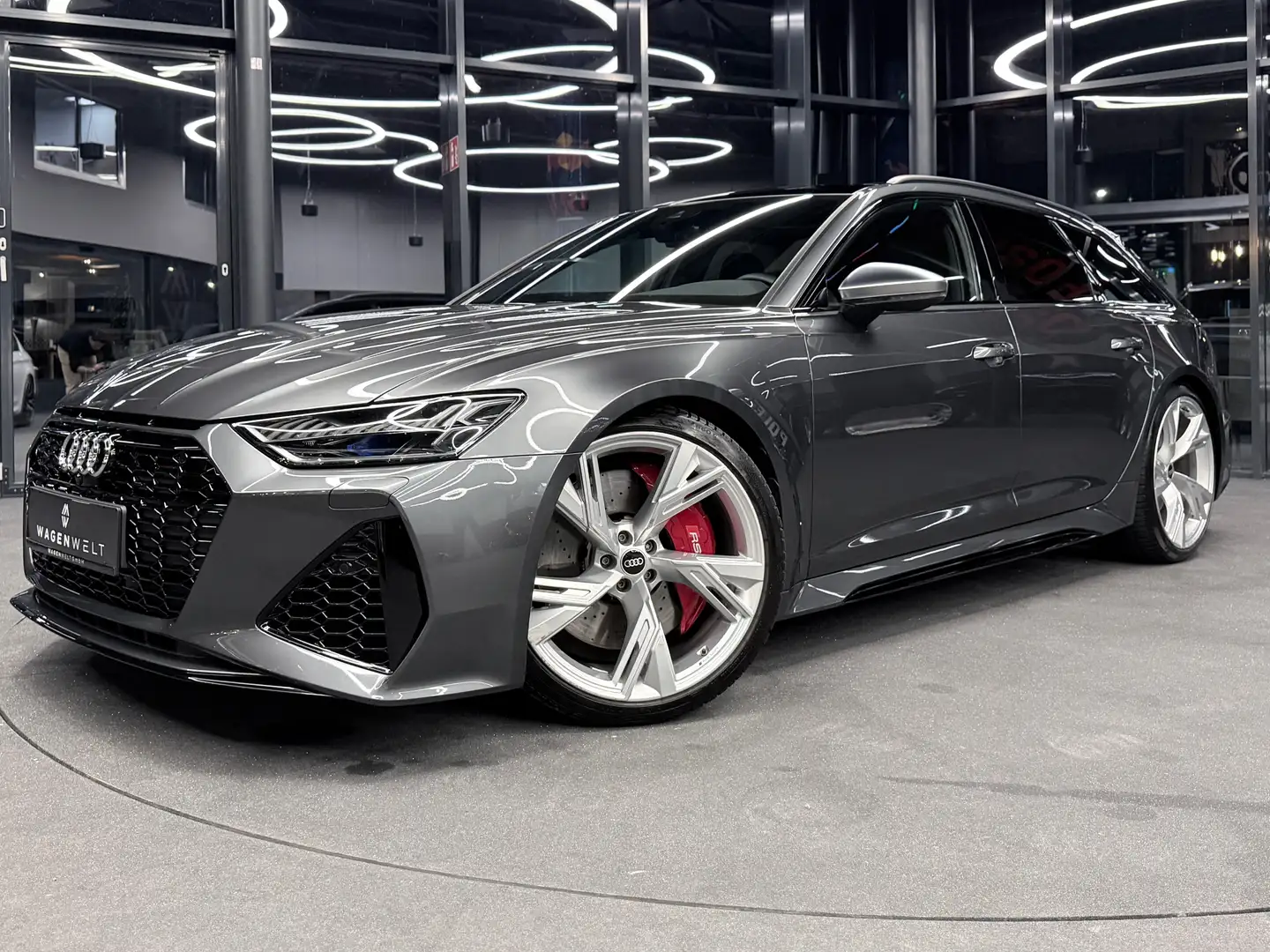 Audi RS6 4.0 TFSI quattro Grau - 2