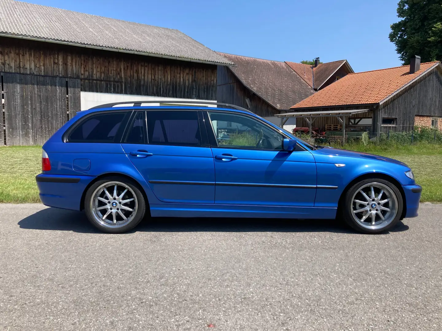 BMW 318 BMW "Edition 33" limitiertes Sondermodell / Sammler Blau - 2