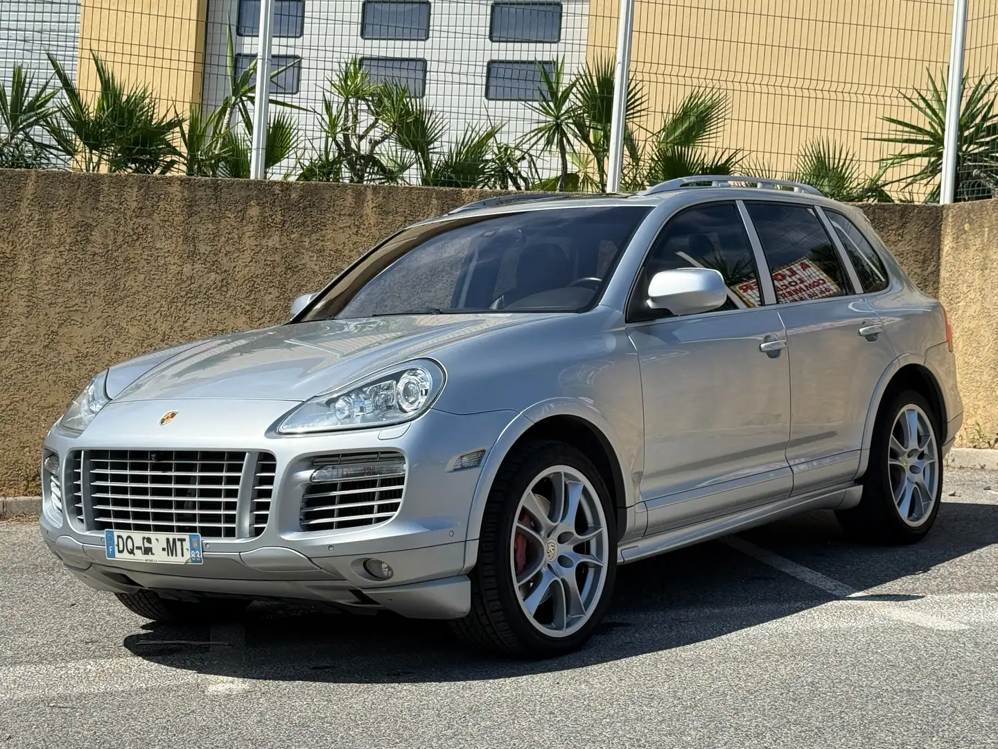 Porsche Cayenne Cayenne 4.8 V8 Turbo Tiptronic PERFORMANCE 540CH Argent - 1