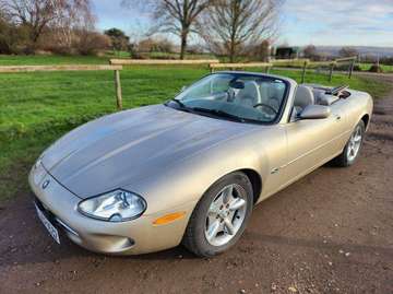 XK8 Cabriolet