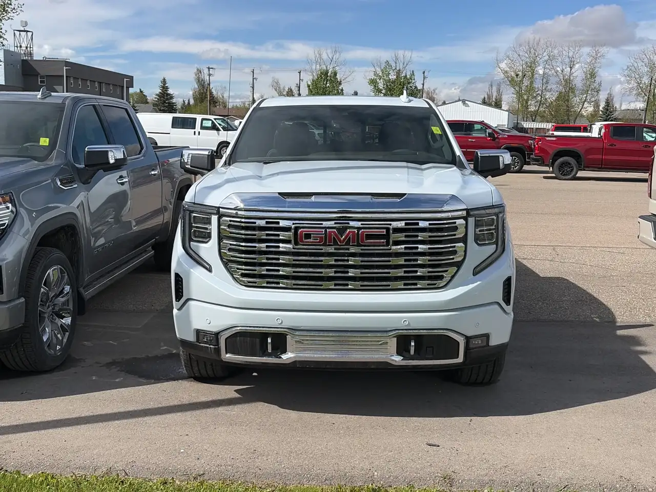 GMC Sierra 1500 снимка GMC Sierra 1500