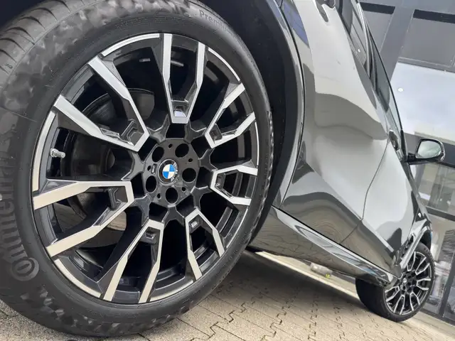 BMW X5 X5 view 4