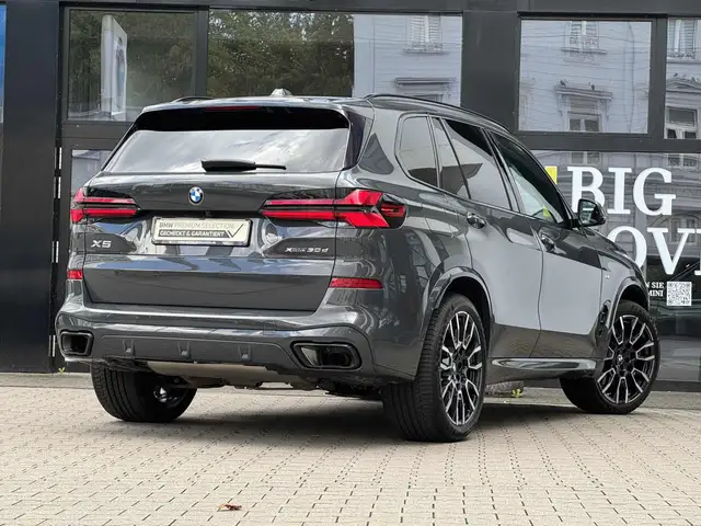 BMW X5 X5 view 2