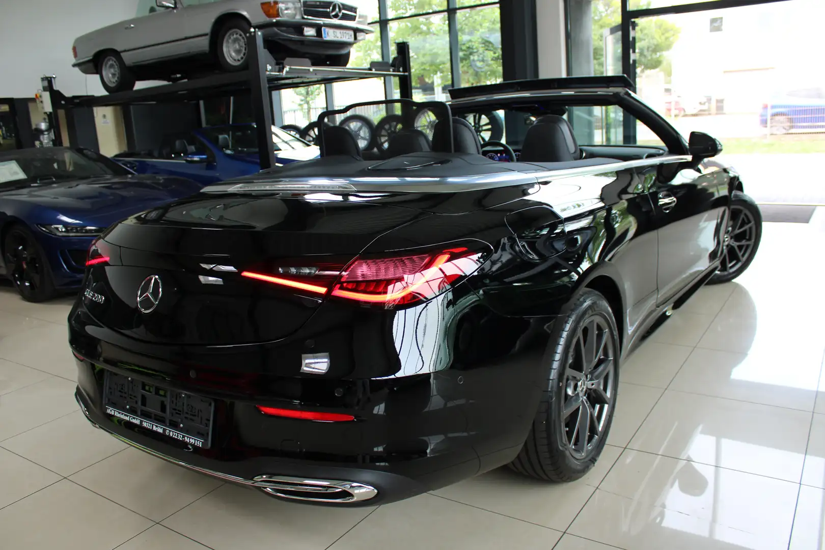 Mercedes-Benz CLE 200 CABRIO EDITION AVANTGARDE ÜFKM 667* O ZULASSUNG Schwarz - 2