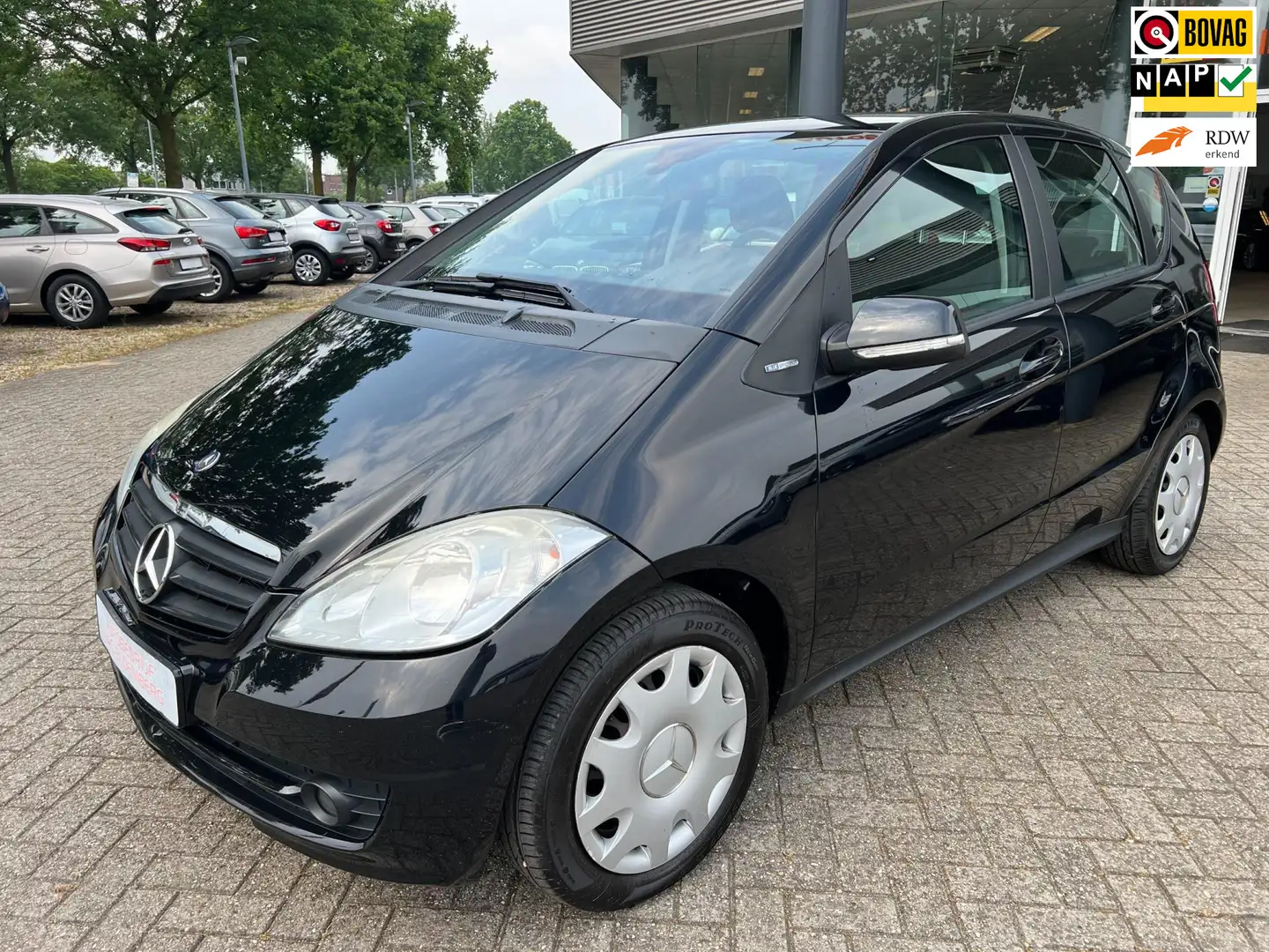 Mercedes-Benz A 160 BlueEFFICIENCY Business Class , Let op vernellings Schwarz - 1