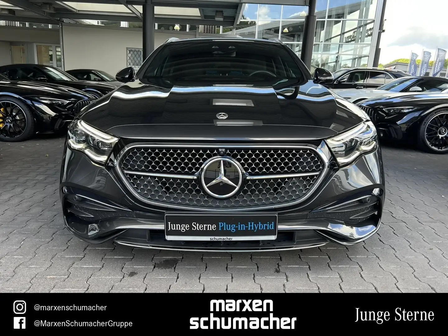 Mercedes-Benz E 300 E 300 de T AMG Burm4D+HuD+AHK+360°+Distr+AdvPlus Gris - 2