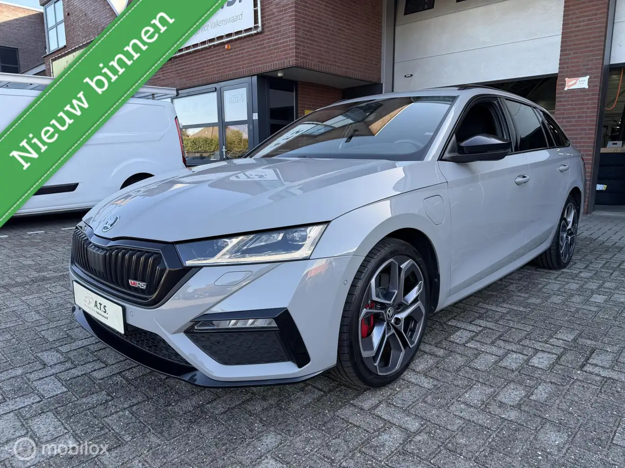 Skoda Octavia Combi 1.4 TSI iV PHEV RS 245PK*ACC*PANO-DAK* — photo 1 of 27
