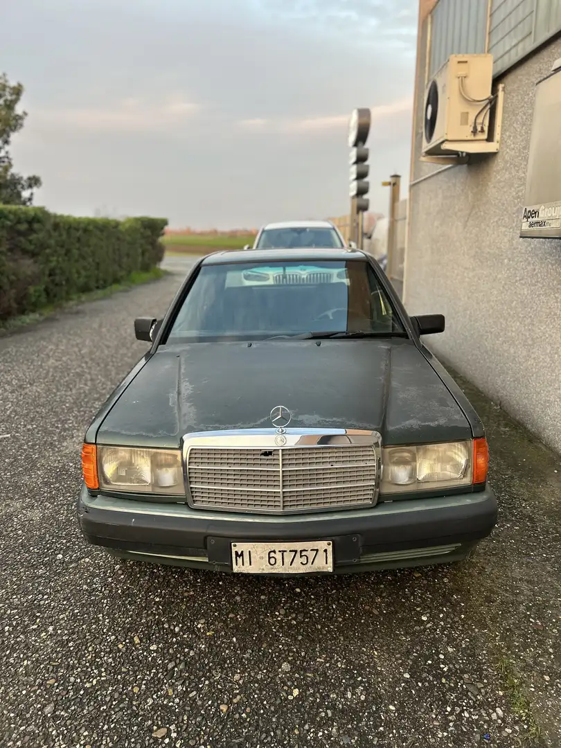 Mercedes-Benz 190 190 1.8 E 109cv Verde - 1