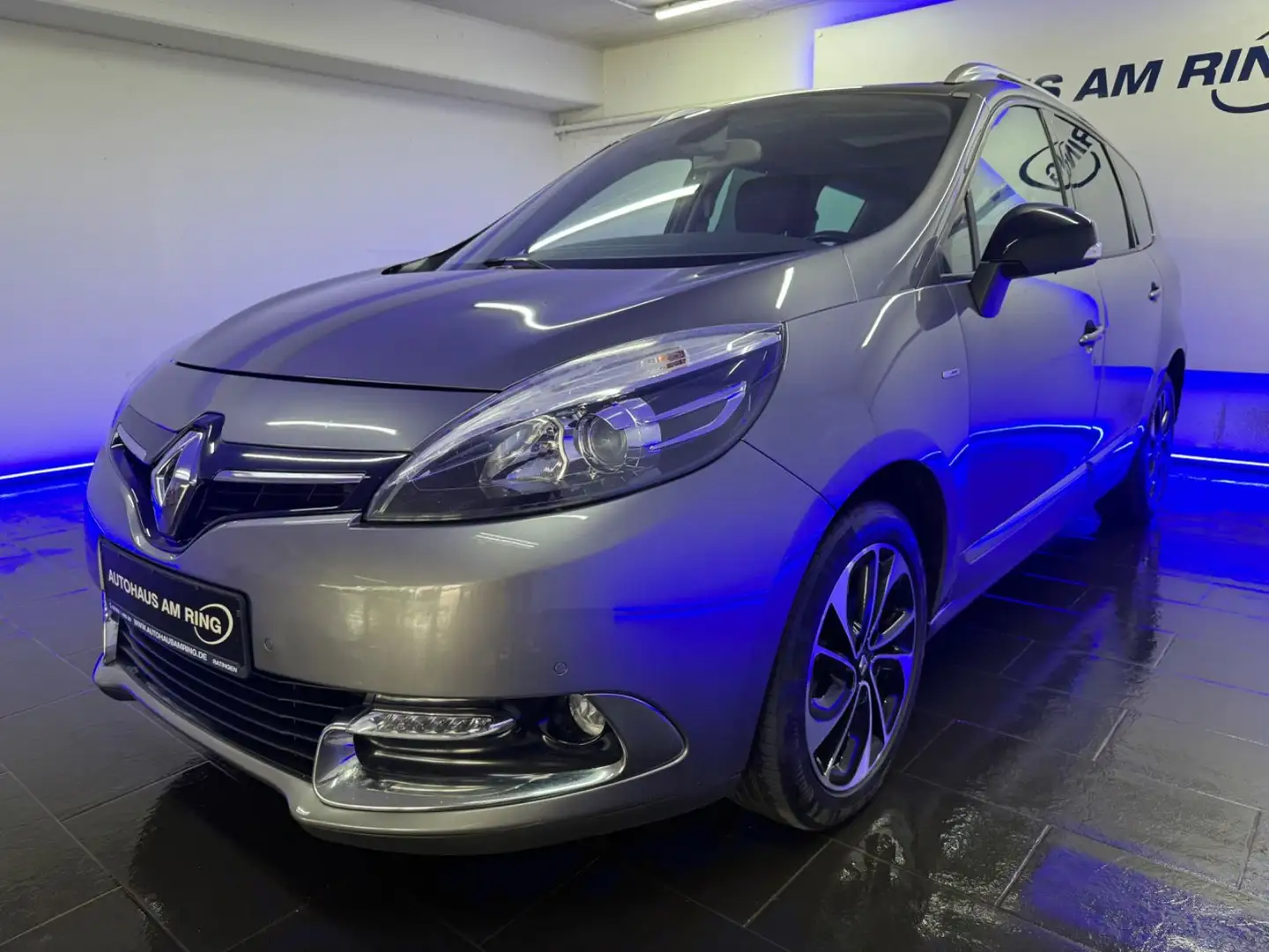Renault Grand Scenic Scenic III Grand BOSE CAM AHK PANO LEDER KEY TEM Gris - 2