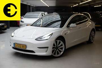 Long Range AWD 75 kWh | SOH 88,9% | Stoelverwarmin