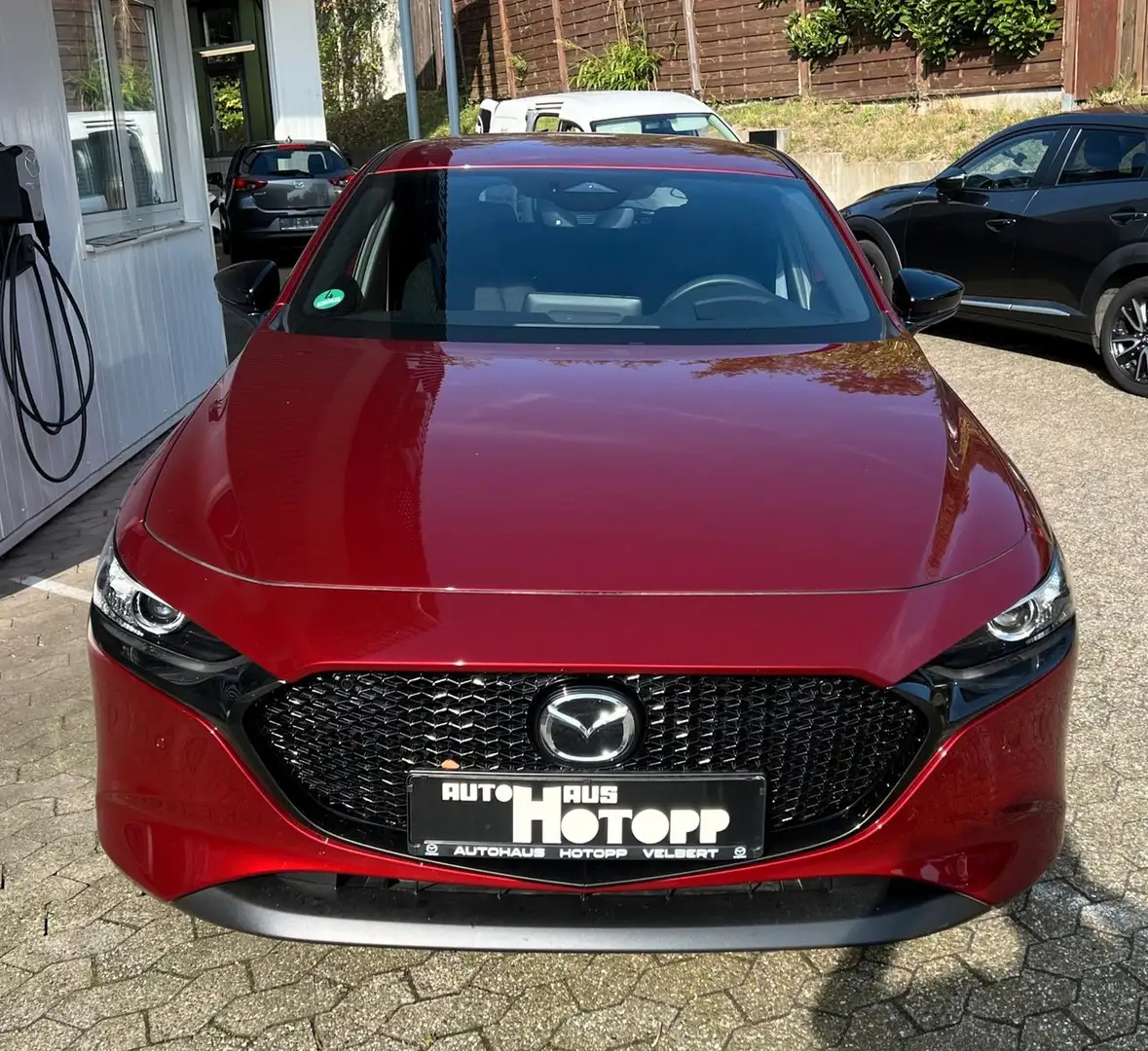 Mazda 3 2024 2.0L e-SKYACTIV-G 150 AUTOMATIK HOMURA Rot - 2