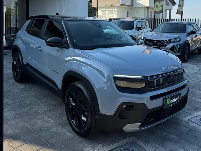 Jeep Avenger main image