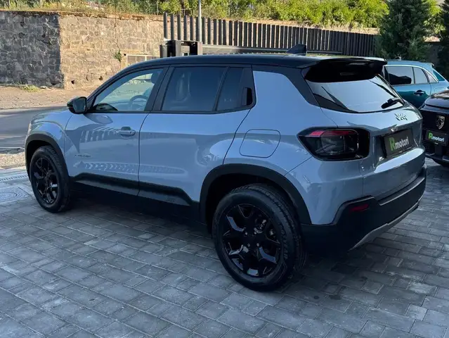 Jeep Avenger view 15