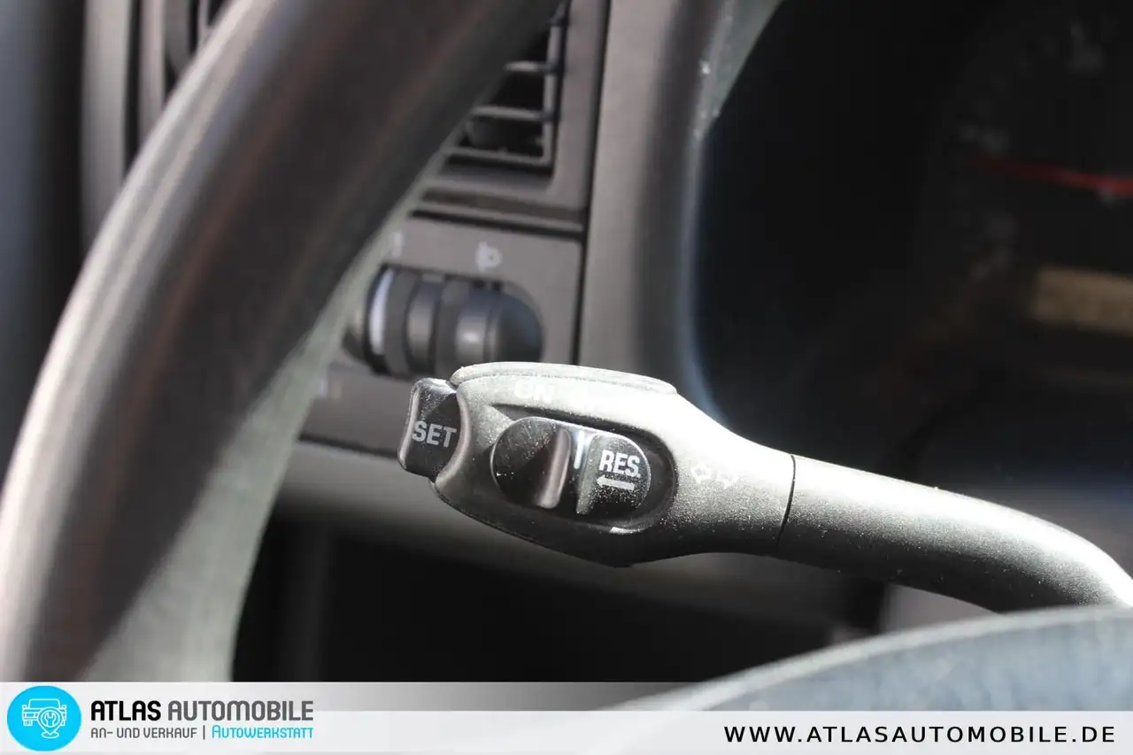 Volkswagen T4 Multivan T4 2,5 TDI Multivan 3.Hand+Kamera TÜV 05/2028, foto 5
