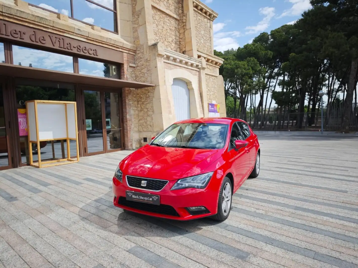 SEAT Leon SC 2.0TDI CR S&S Style DSG6 150 Rojo - 1