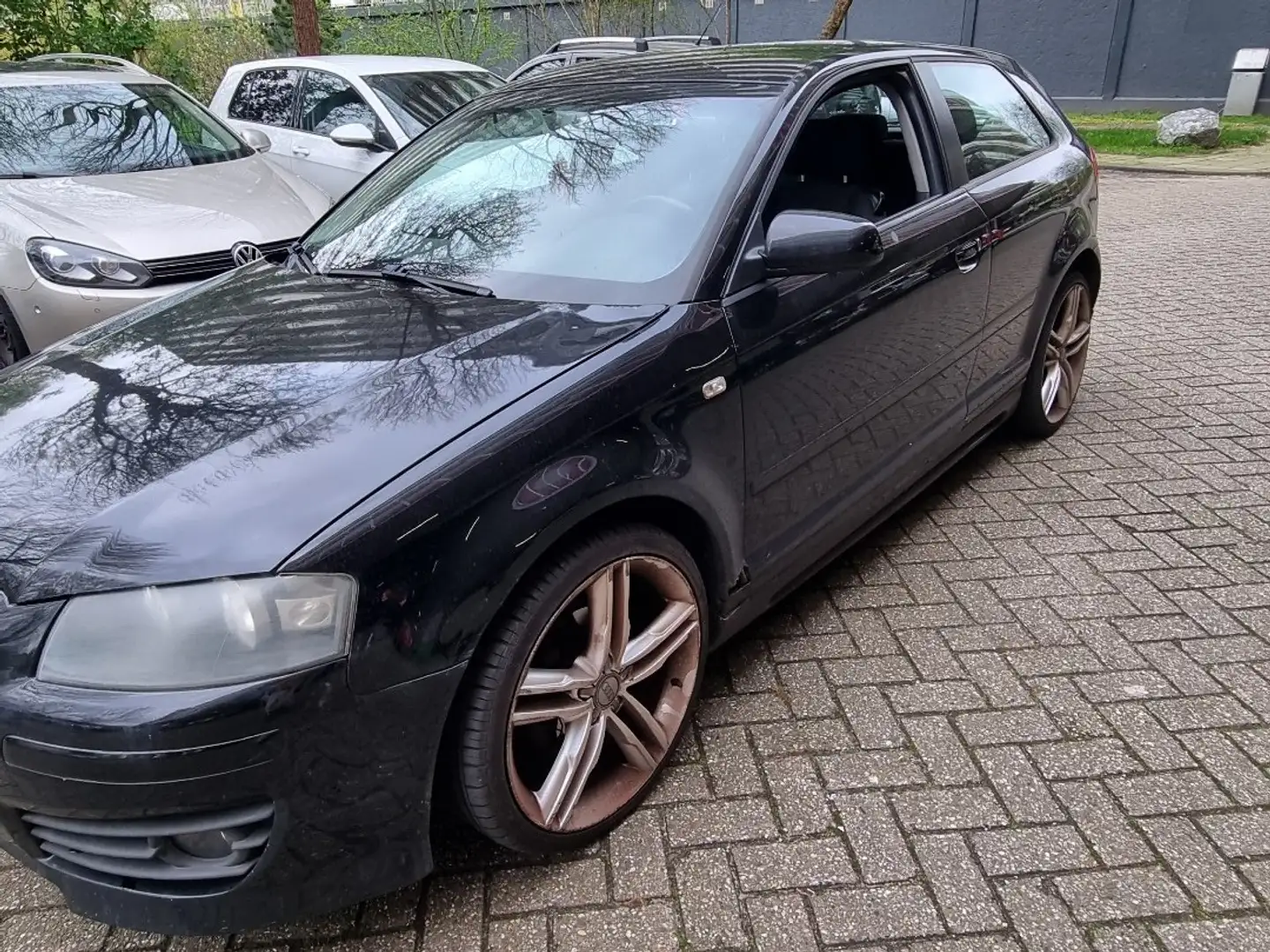 Audi A3 1.6 Attraction Noir - 1