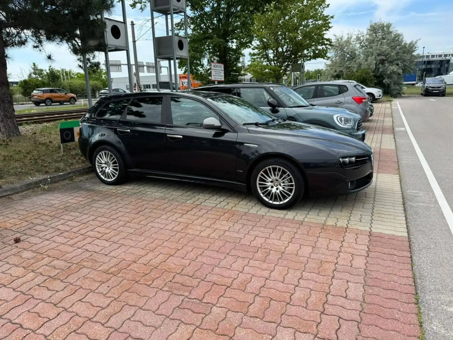 Alfa Romeo 159 Alfa 159 SW 2,0 JTDM Imola 2 Imola 2 Schwarz - 2