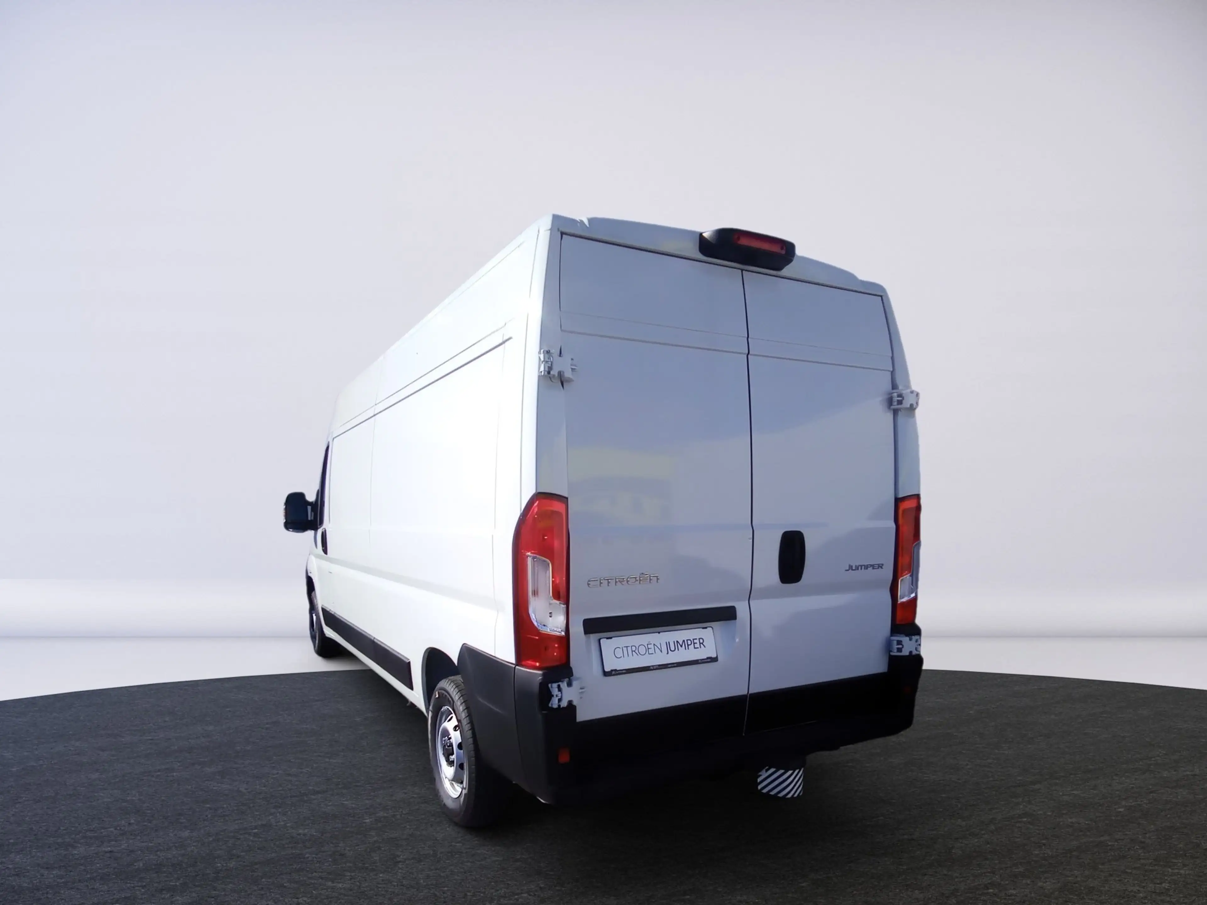 Citroen Jumper 33 L3H2 BlueHDi 140 — photo 4