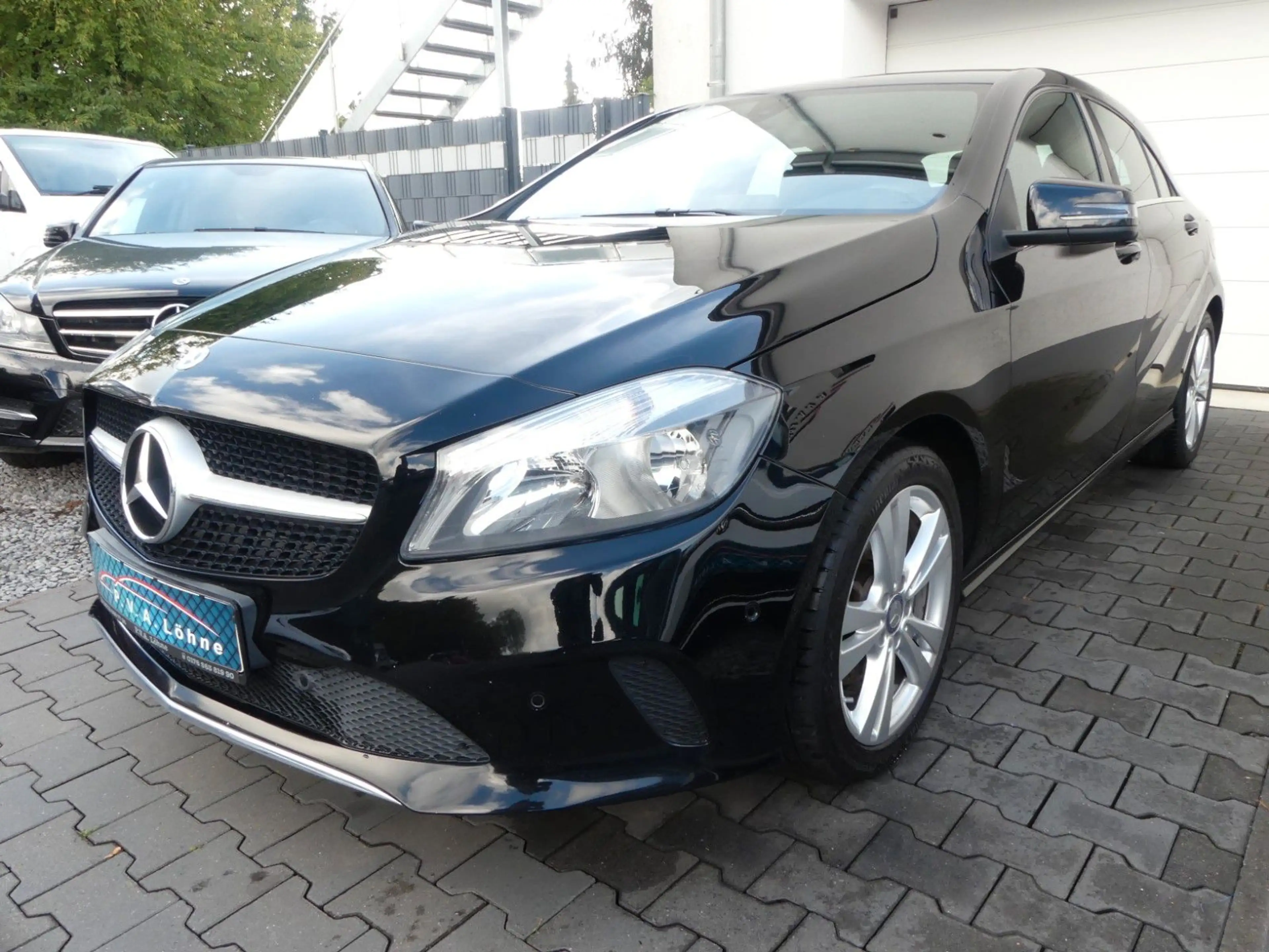 Mercedes-Benz A 200 A200d Automatik | Navi | Leder | SHZ | PDC — photo 2