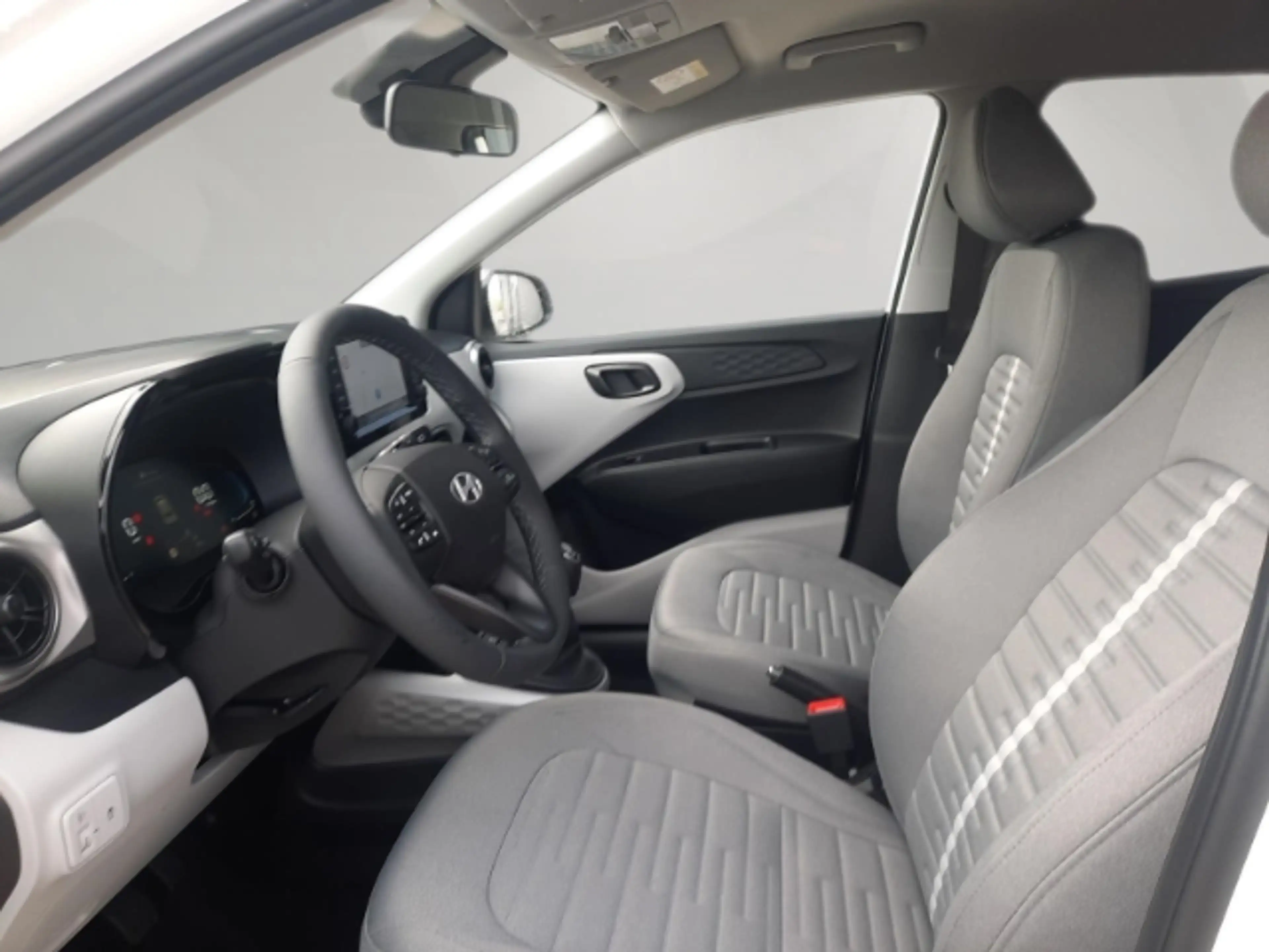 Hyundai i10 MY25 1.2 Prime Keyless Go 16'' NAVI Klima SHZ Kame — photo 7
