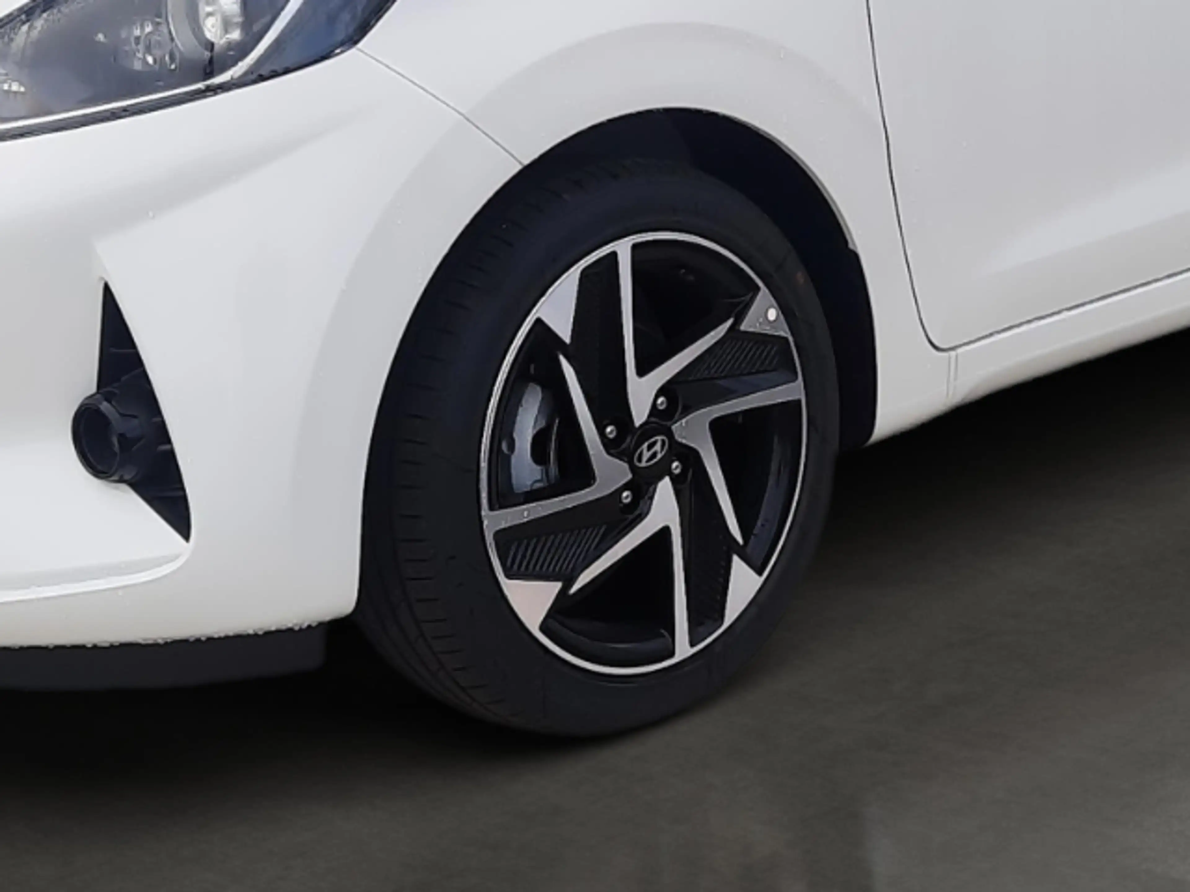 Hyundai i10 MY25 1.2 Prime Keyless Go 16'' NAVI Klima SHZ Kame — photo 6