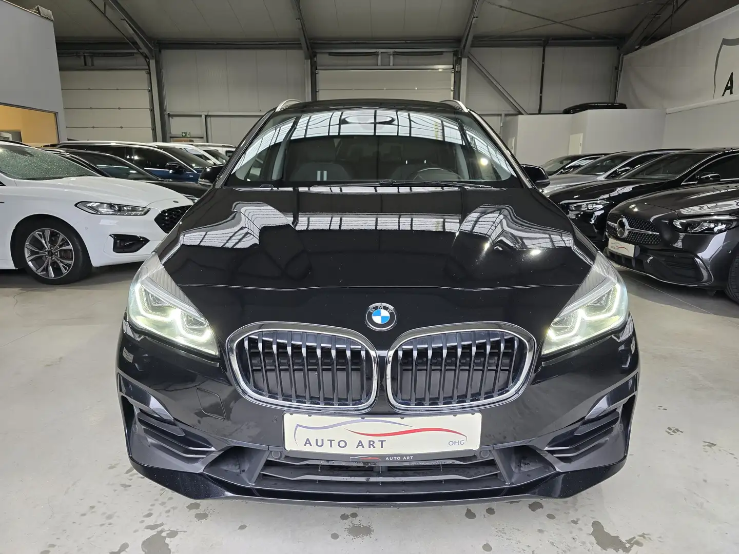 BMW 220 Sport Line 7 Sitzer SHZ Navi ACC Noir - 2