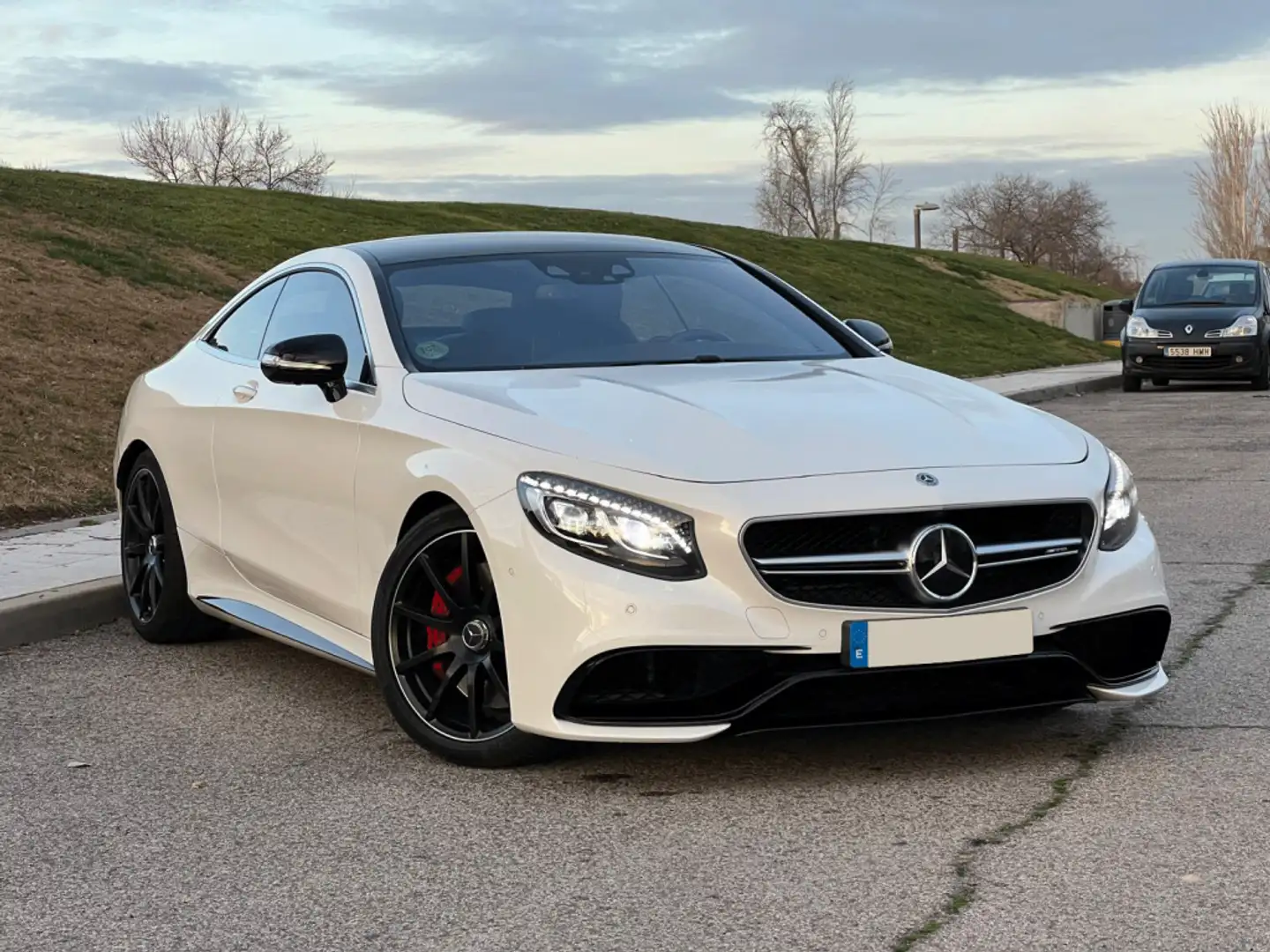 Mercedes-Benz S 63 AMG Coupé 4Matic Aut. Wit - 1