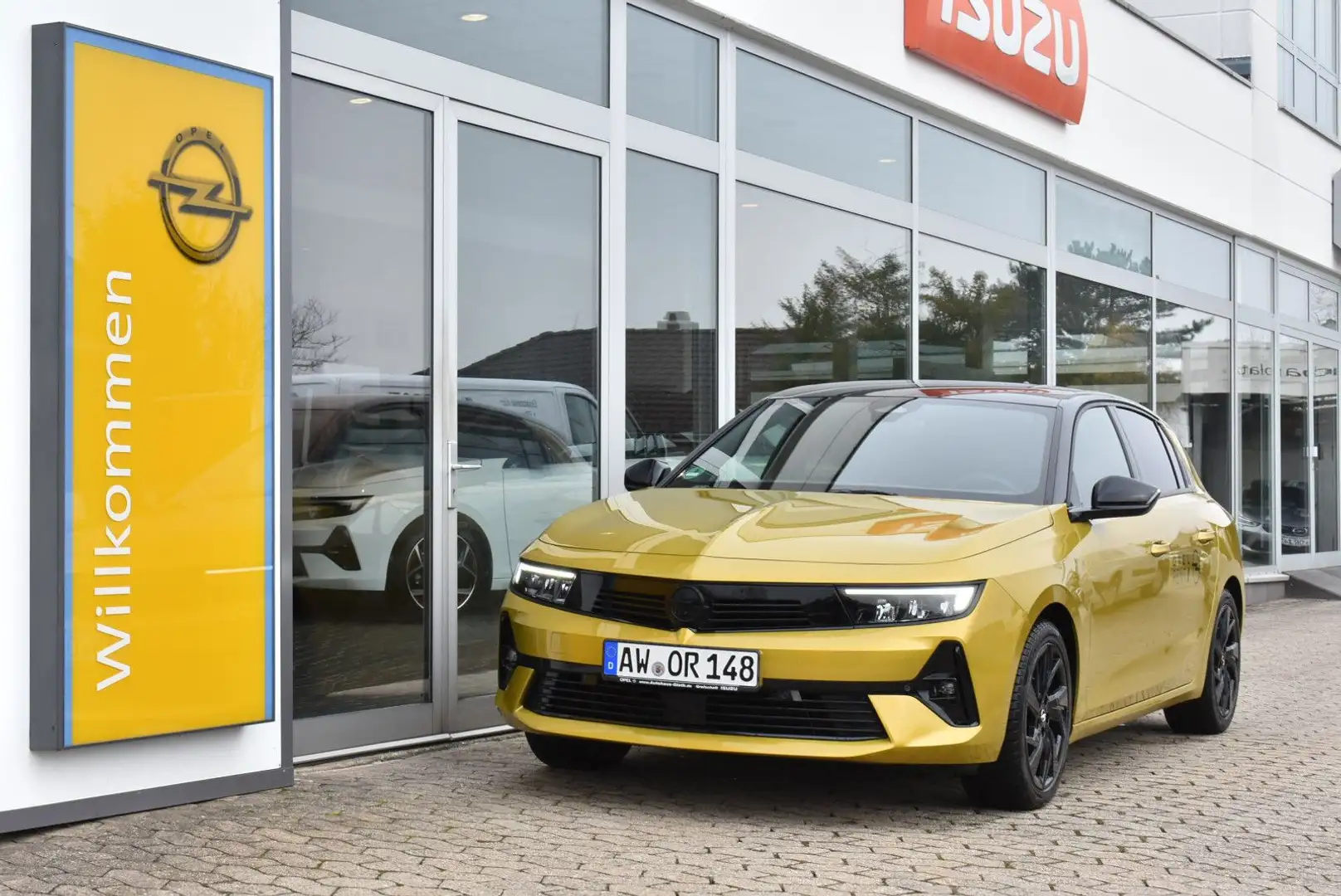 Opel Astra L Lim. GS Line * Navi * AHK * Geel - 2