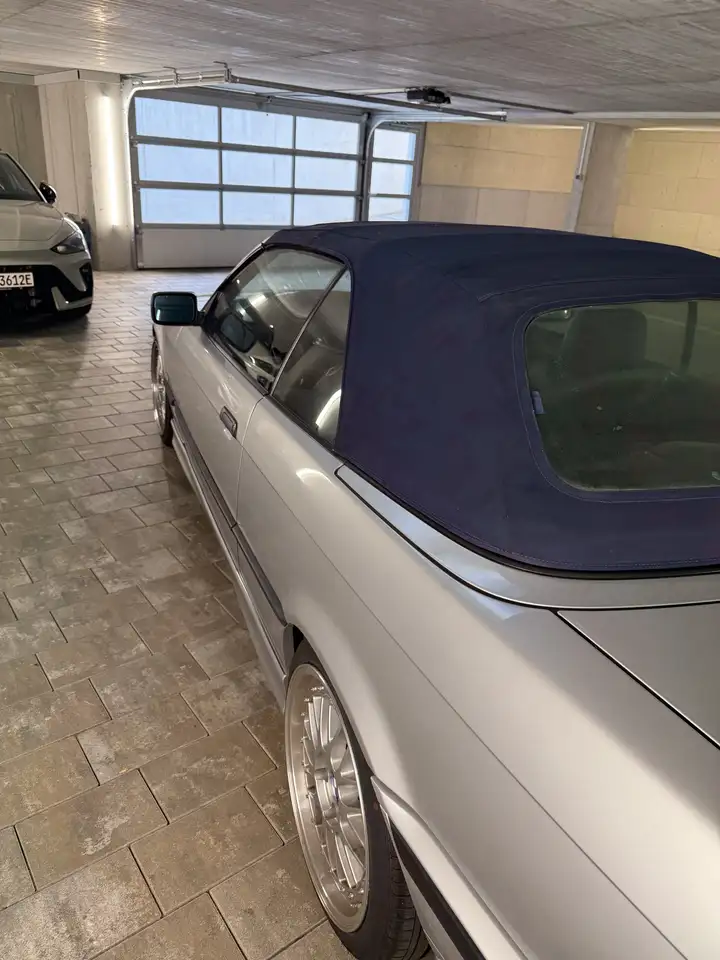 BMW 318i, foto 10