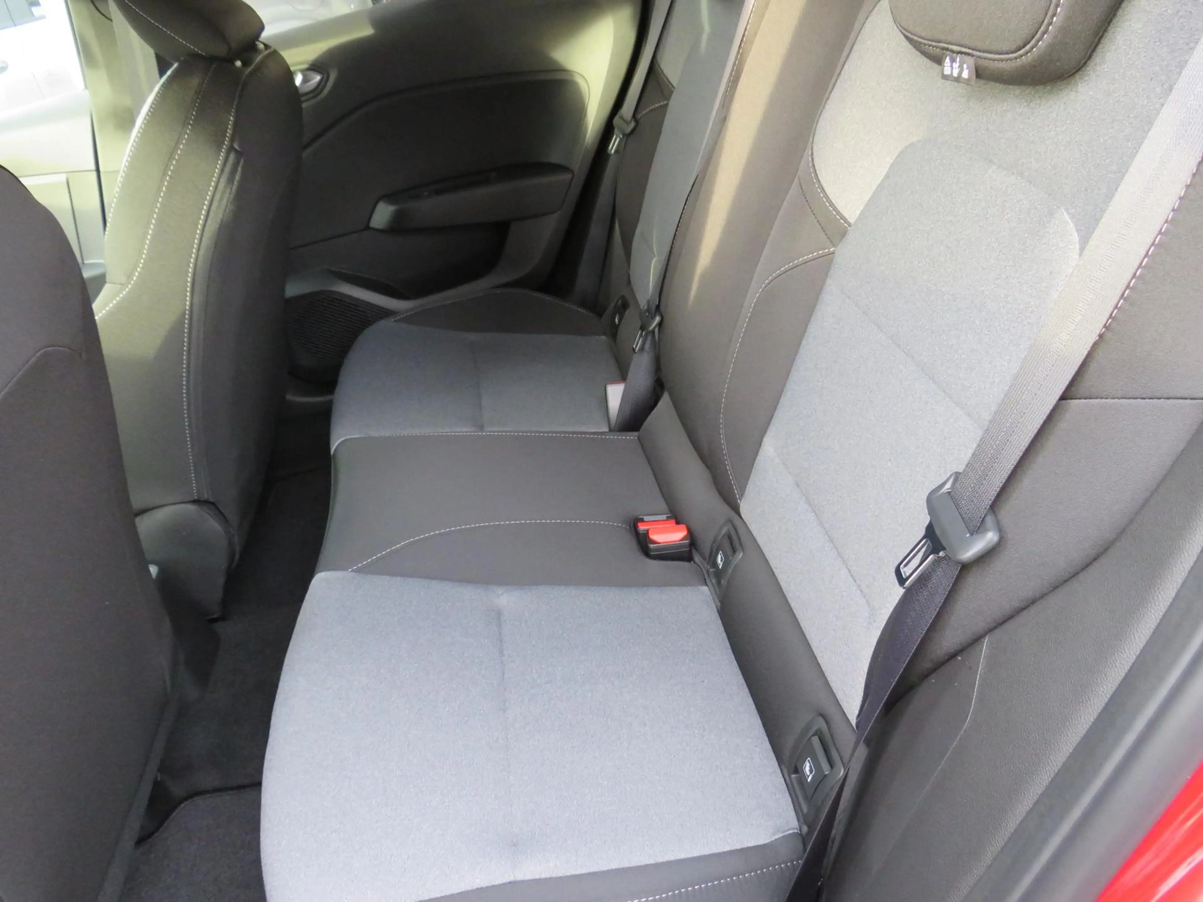 Mitsubishi Colt Plus Android Auto/Apple Carplay — photo 5