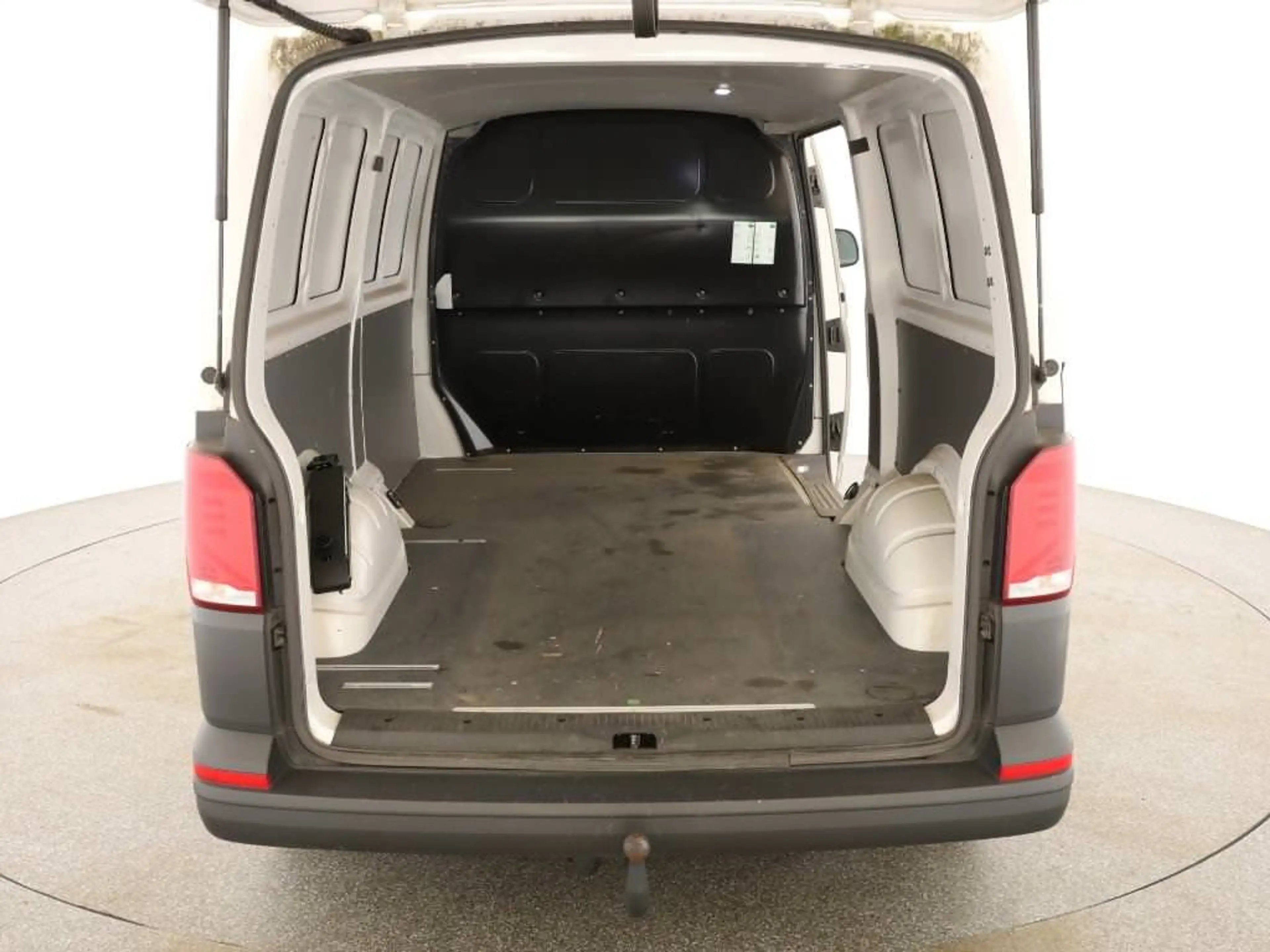 Volkswagen T6.1 Transporter e/LR/AHK/Klima/ Trennwand /Holzboden — photo 3