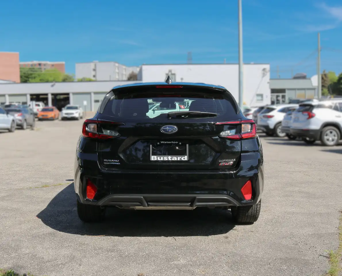 Subaru Impreza снимка Subaru Impreza