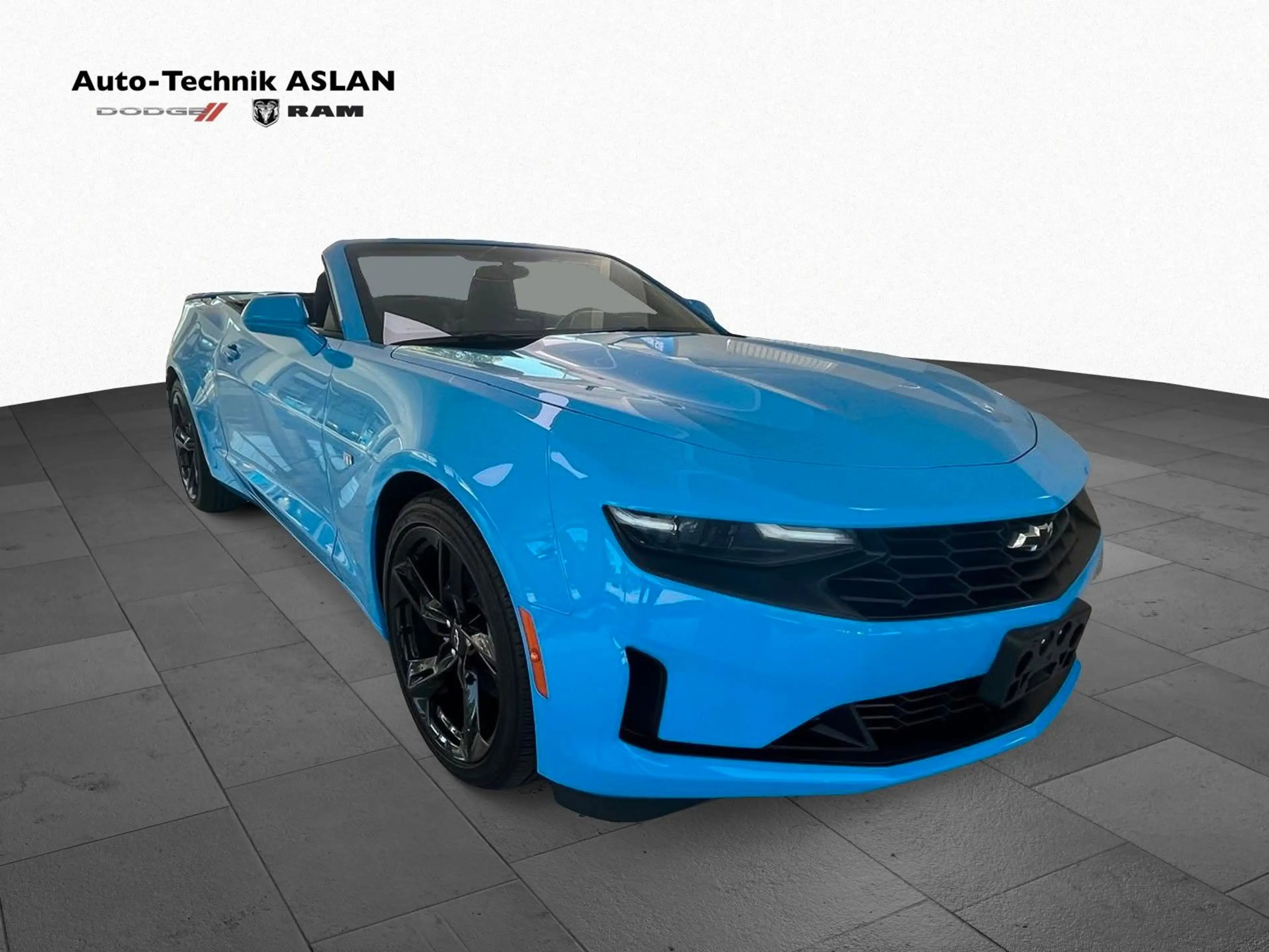 Chevrolet Camaro — photo 2