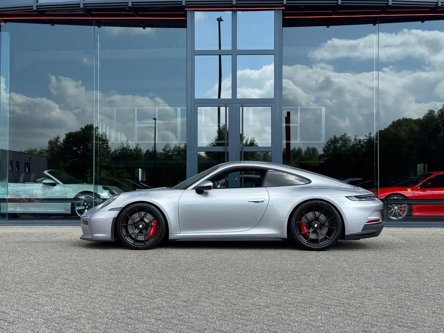 Porsche 992 GT3 Touring Argent - 2