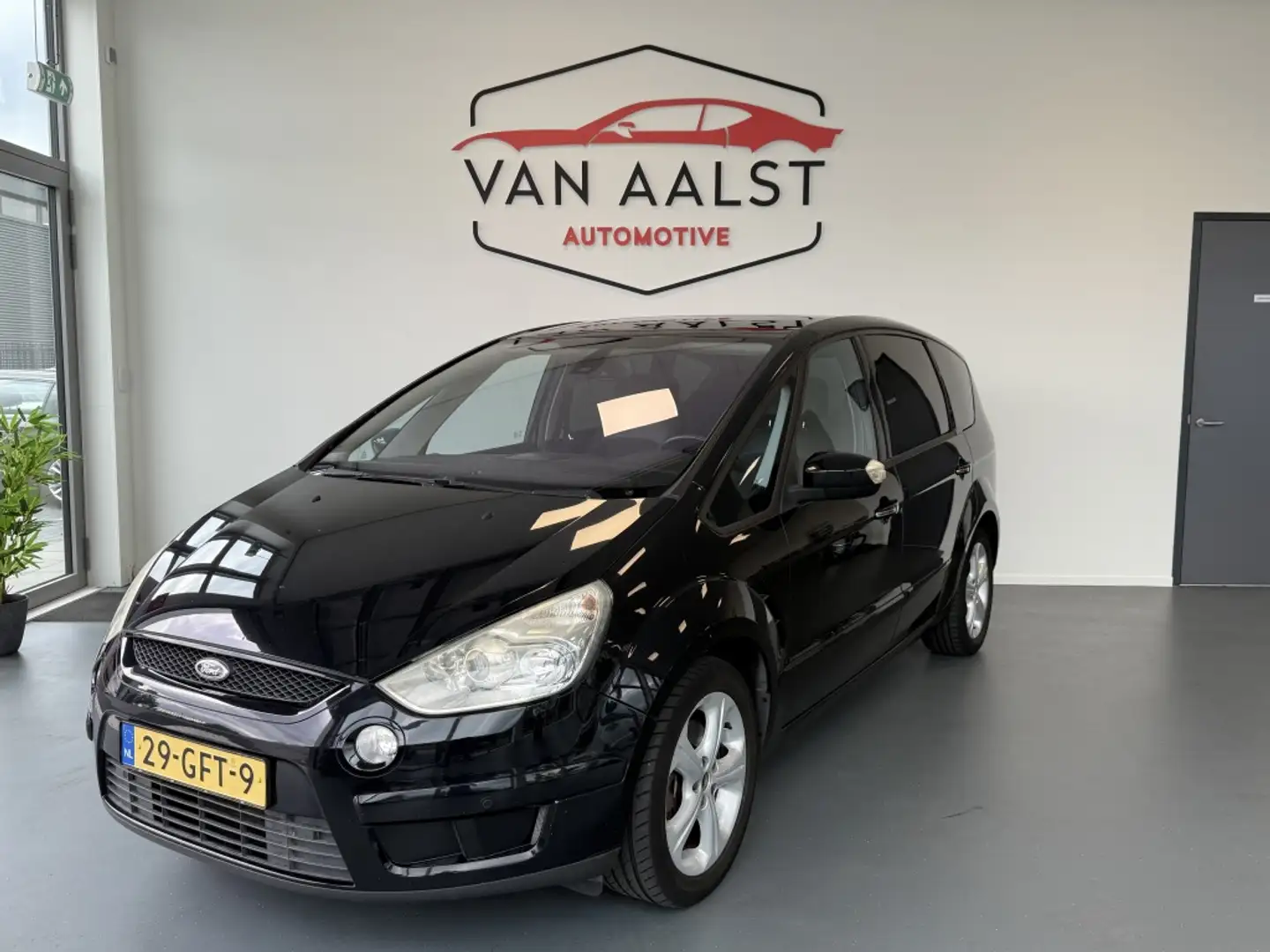 Ford S-Max 2.0-16V /Leder/ Pano/ Navi/ Cruise/ Vol! Noir - 1