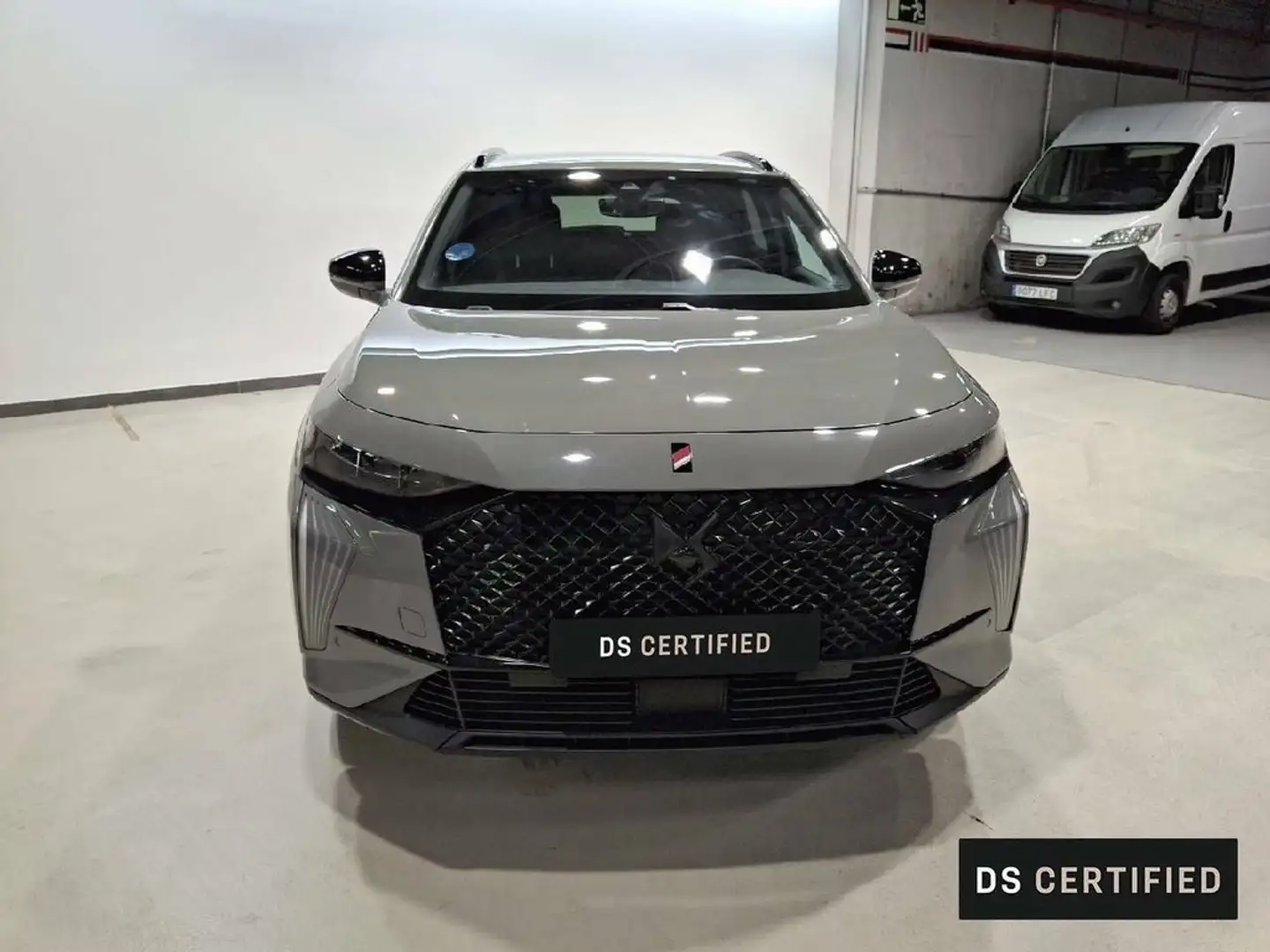 DS Automobiles DS 7 Crossback E-TENSE 225 PERFORMANCE LINE Grau - 2