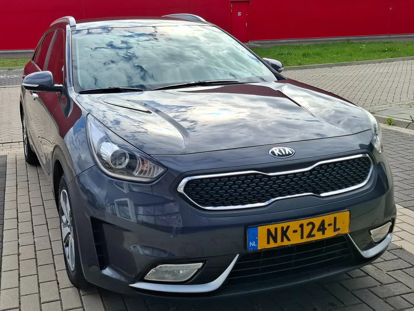 Kia Niro Niro 1.6 GDi Hybride First Edition Gri - 2