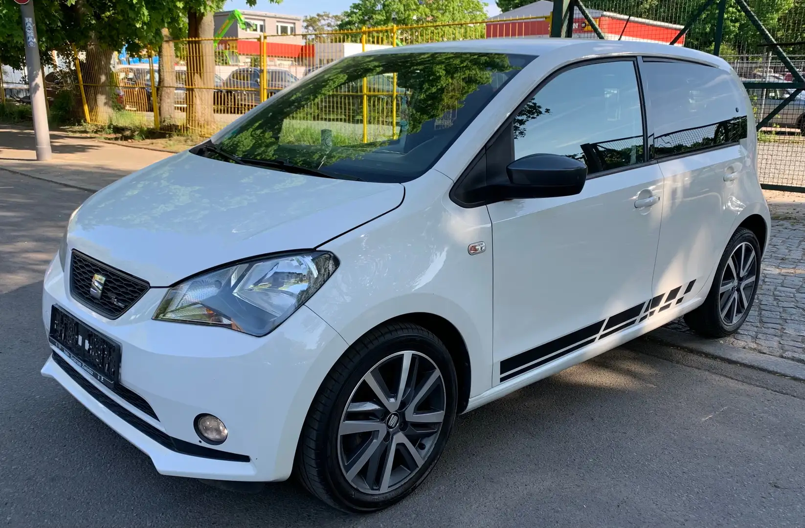SEAT Mii FR-Line Automatik 1.Hand Weiß - 2