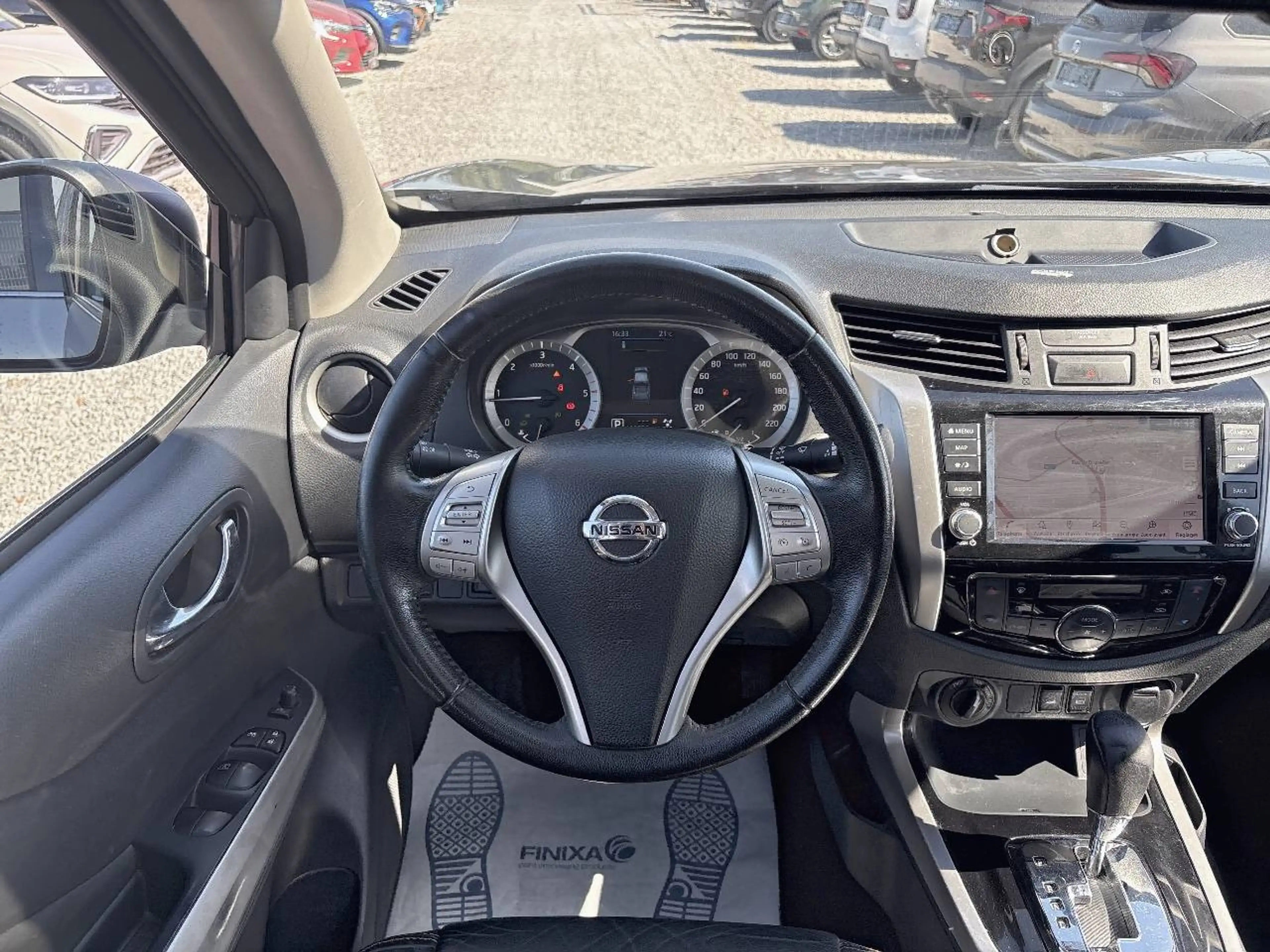 Nissan Navara 2.3 dCi 4WD — photo 7