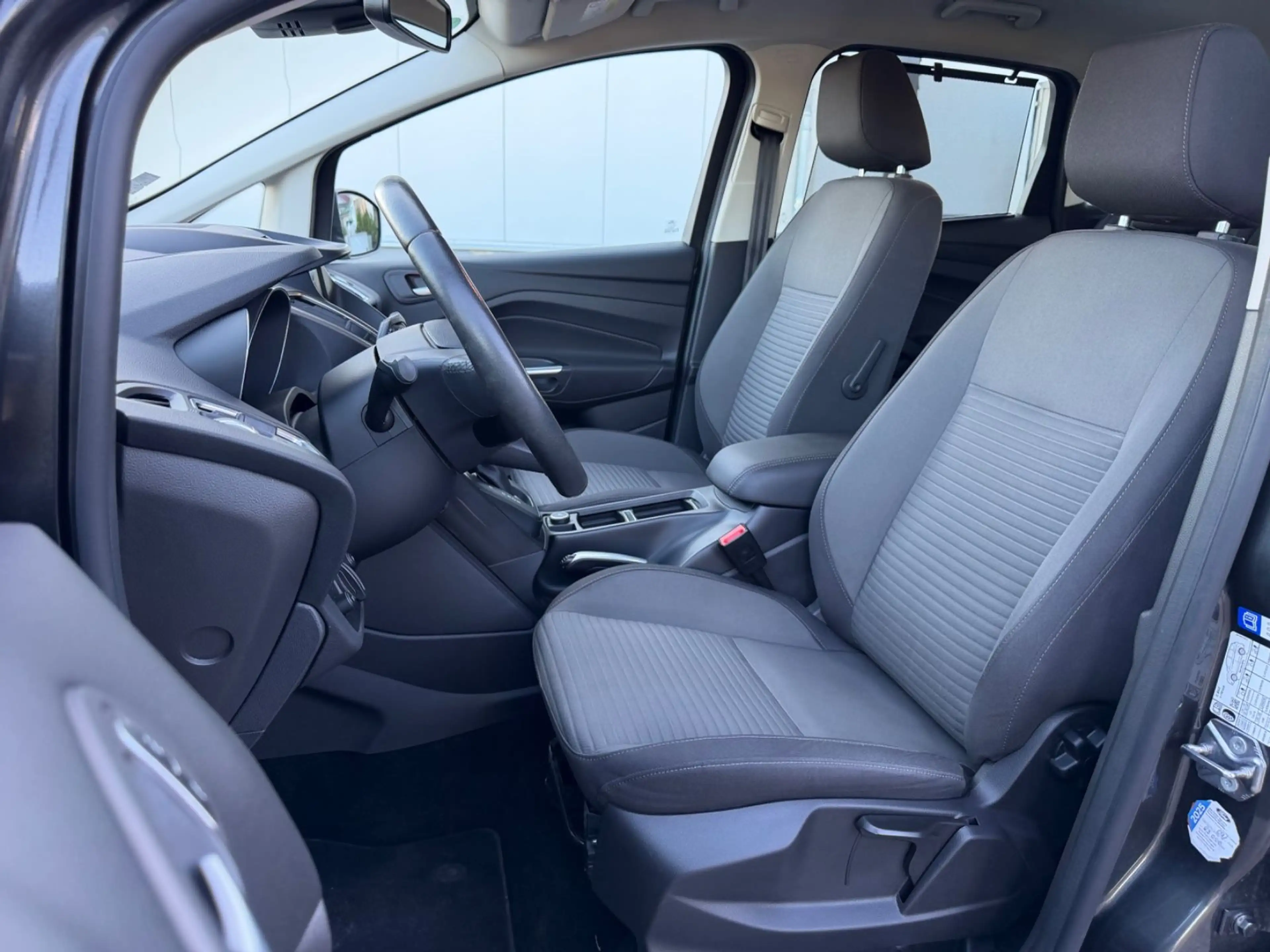 Ford C-Max C-MAX Titanium — photo 5