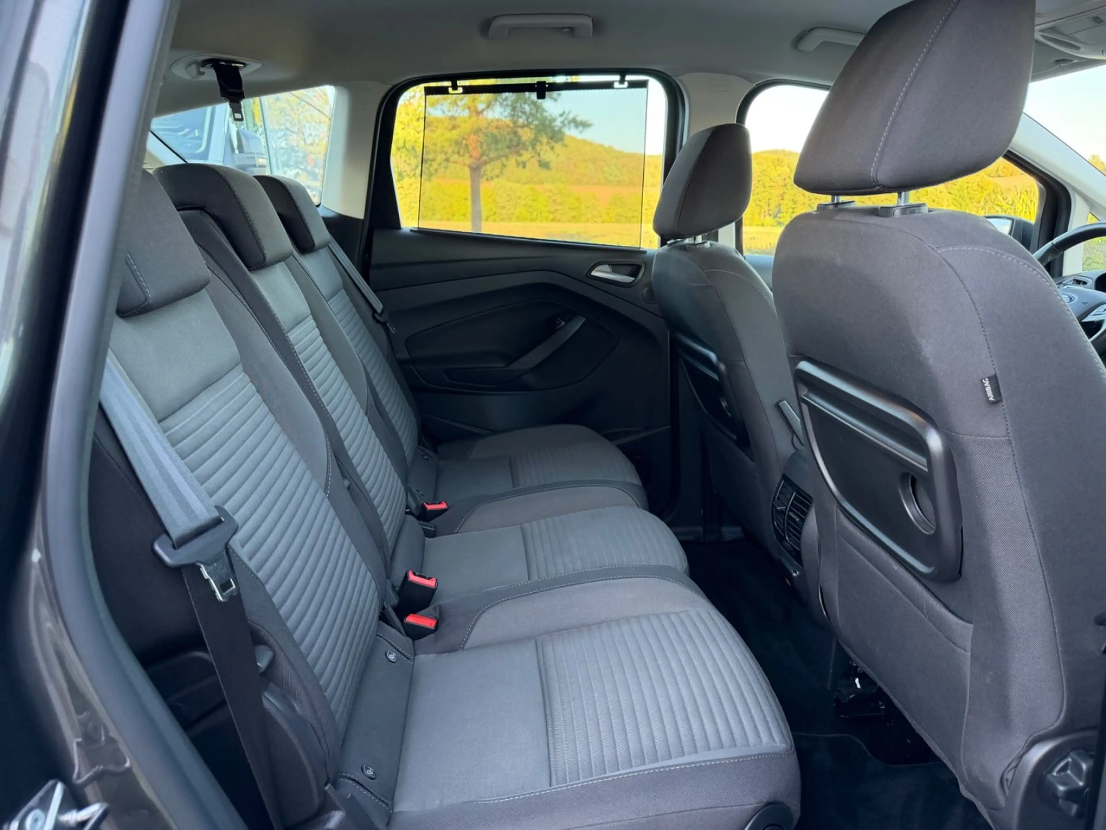 Ford C-Max C-MAX Titanium — photo 13