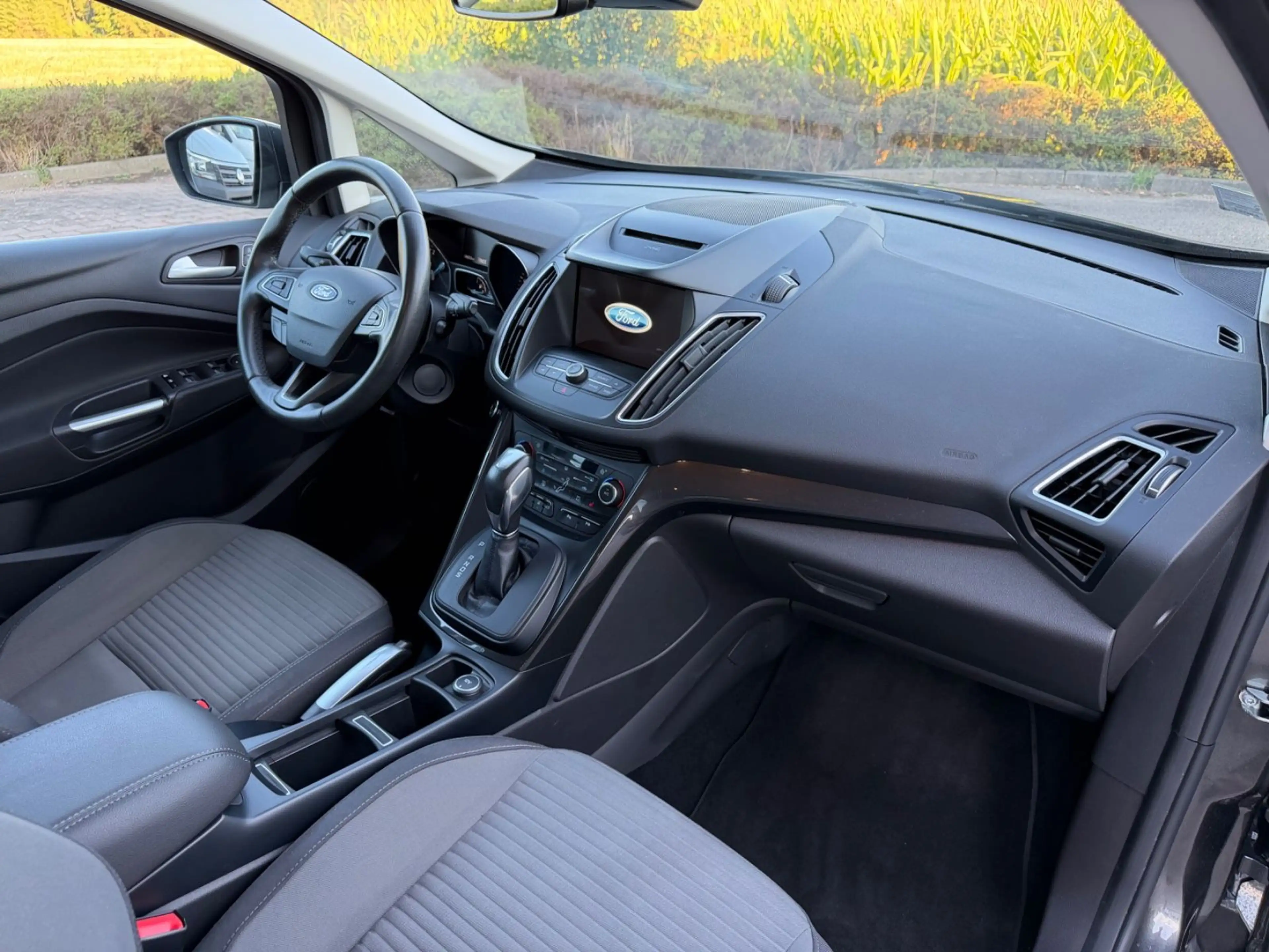 Ford C-Max C-MAX Titanium — photo 8