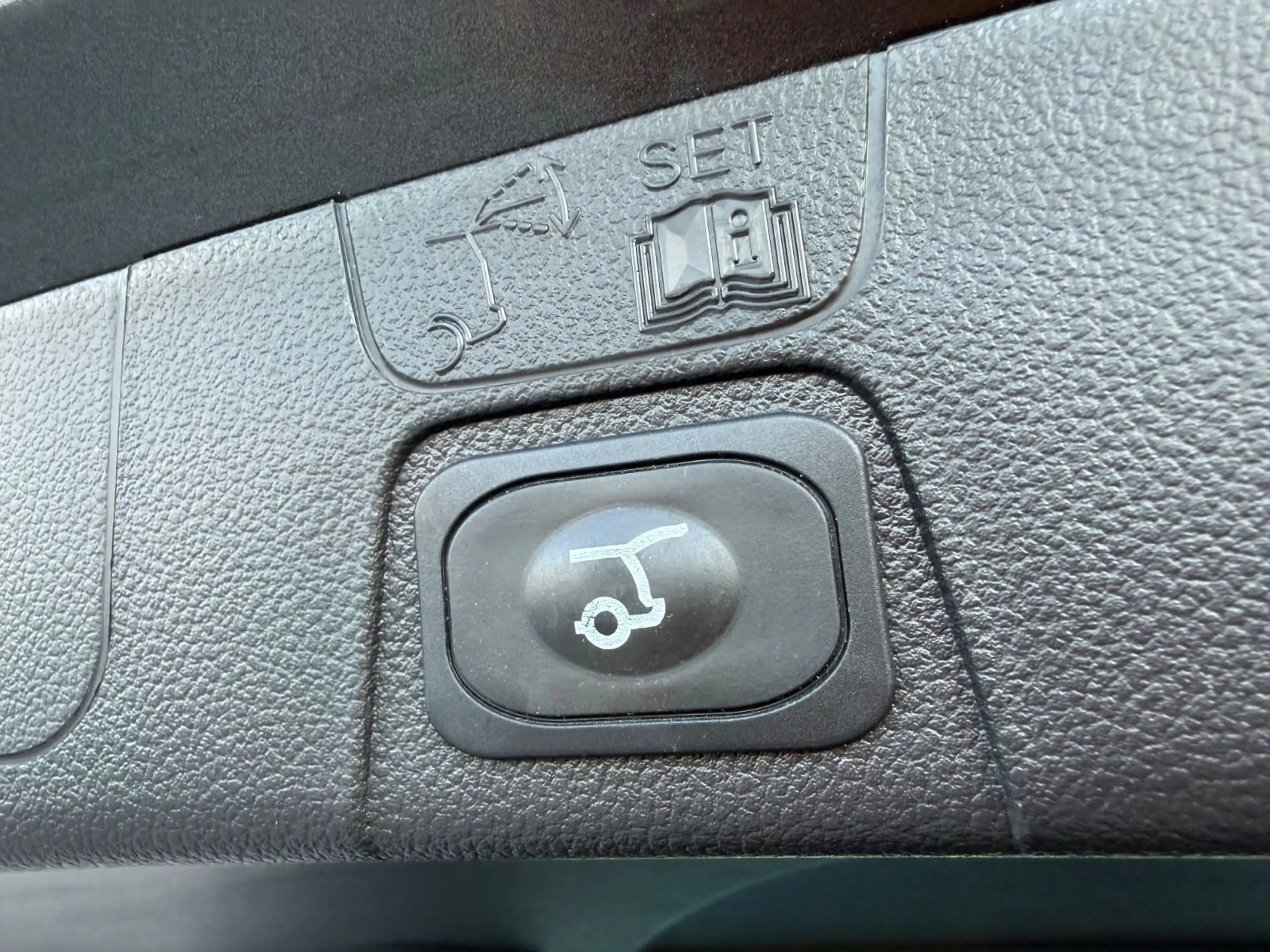 Ford C-Max C-MAX Titanium — photo 16