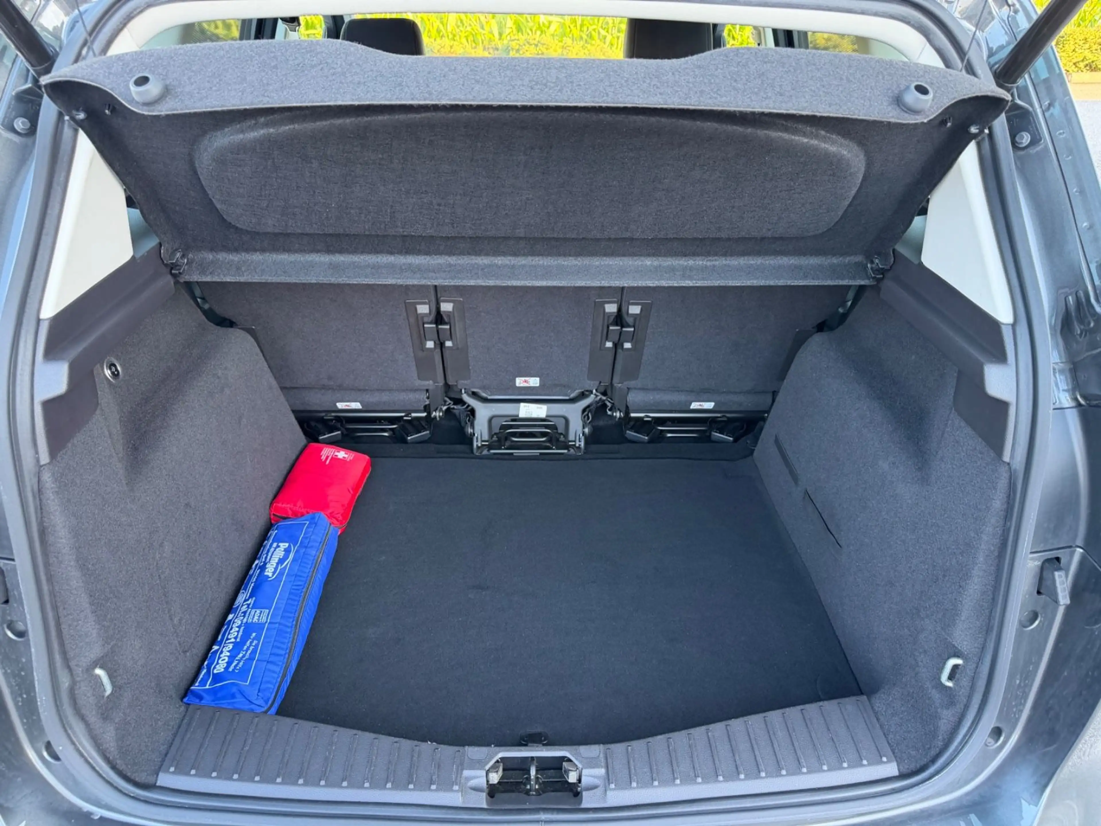 Ford C-Max C-MAX Titanium — photo 14