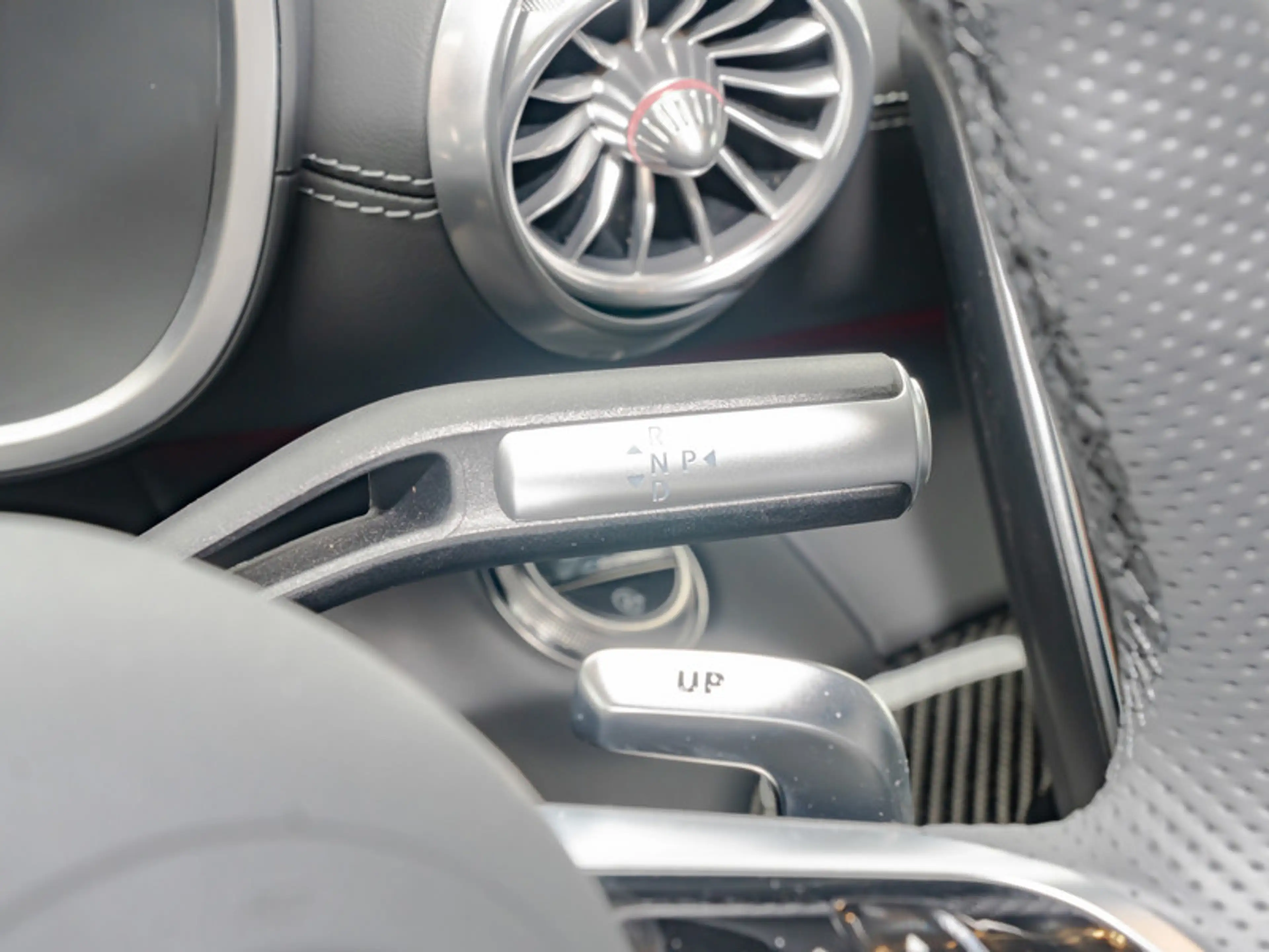 Mercedes-Benz SL 63 AMG 4M+ Perf-Sitze/Carbon/Burm/Sitzklima — photo 12