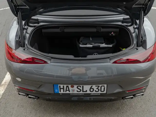 Mercedes-Benz SL 63 Amg view 6