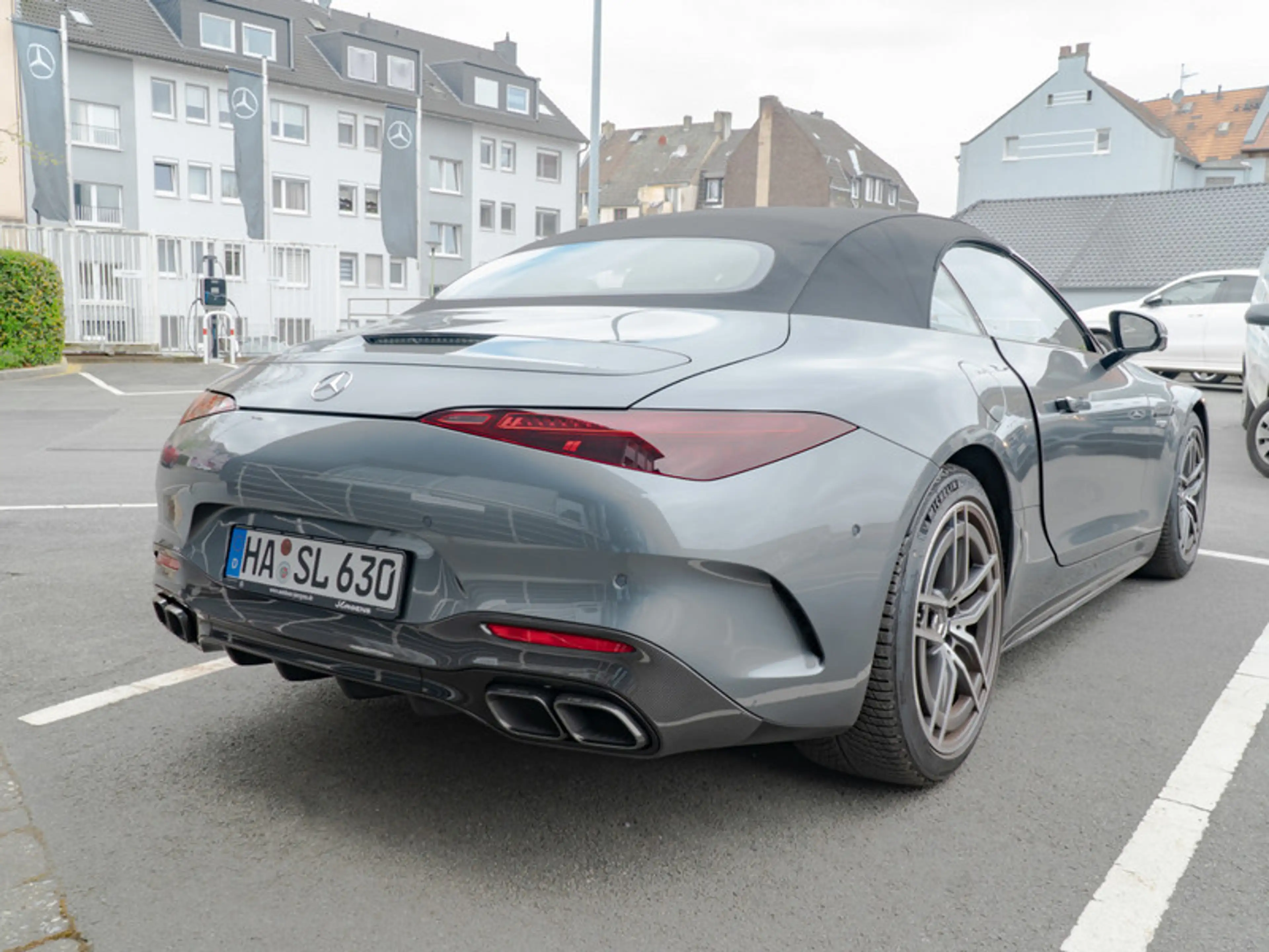 Mercedes-Benz SL 63 AMG 4M+ Perf-Sitze/Carbon/Burm/Sitzklima — photo 5