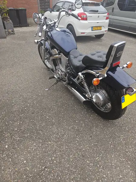 Suzuki Intruder 1400 - foto 5